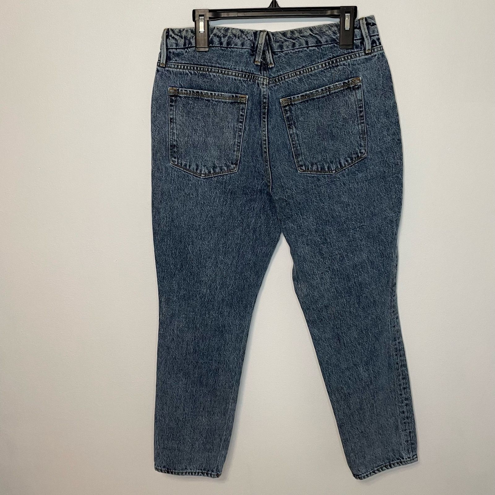 Good American Good American High Rise Jeans 12/31 Classic Distressed Denim Size 34" / US 12 / IT 48 - 4 Thumbnail