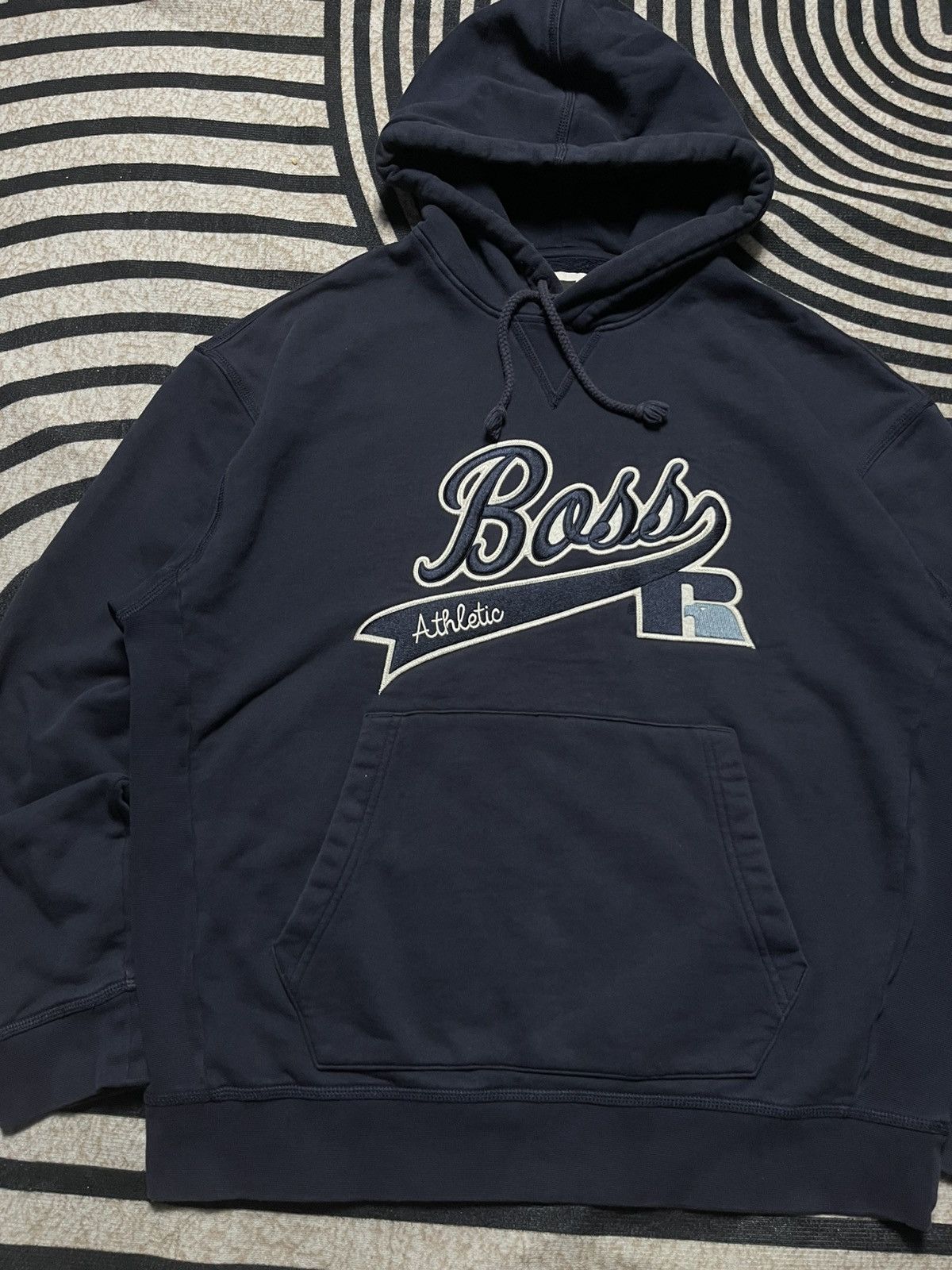 Russell Athletic 2000s RUSSELL ATHLETIC X HUGO BOSS SPELLOUT HOODIE Size US L / EU 52-54 / 3 - 4 Thumbnail