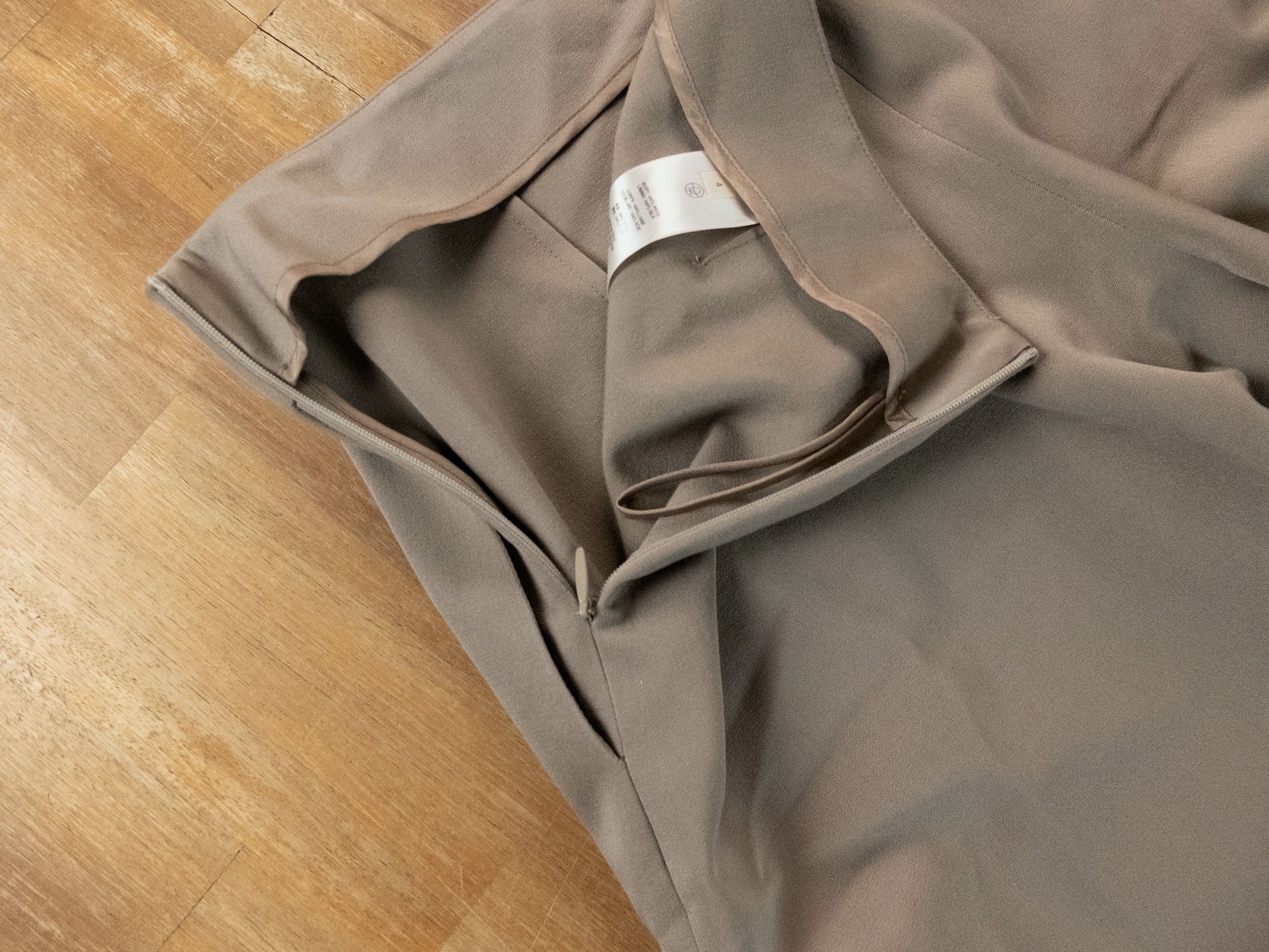 The Row THE ROW Dela taupe gray wide leg wool pants Size 4 US Size 27" / US 4 / IT 40 - 10 Thumbnail