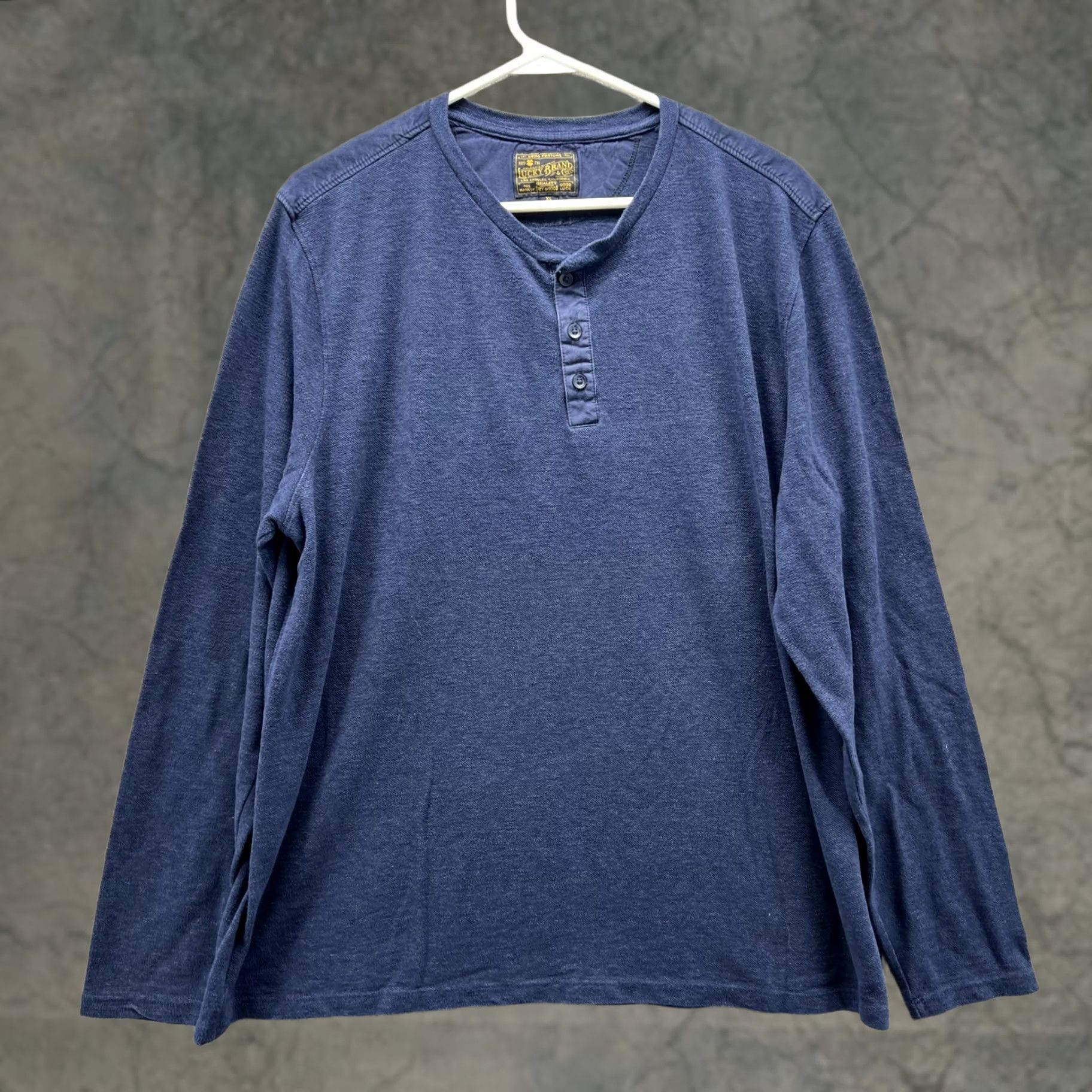 Lucky Brand Lucky Brand Shirt Men XL Henley Blue Navy Casual Pullover Regular All Seasons Vintage? Size US XL / EU 56 / 4 - 1 Thumbnail