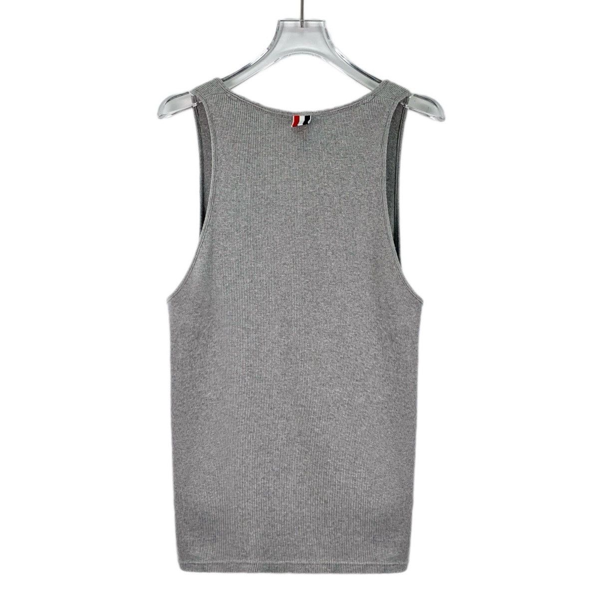 Thom Browne Thom Browne Grey Crew Neck Short Sleeve Knit Vest K26WX Size XS / US 0-2 / IT 36-38 - 2 Thumbnail