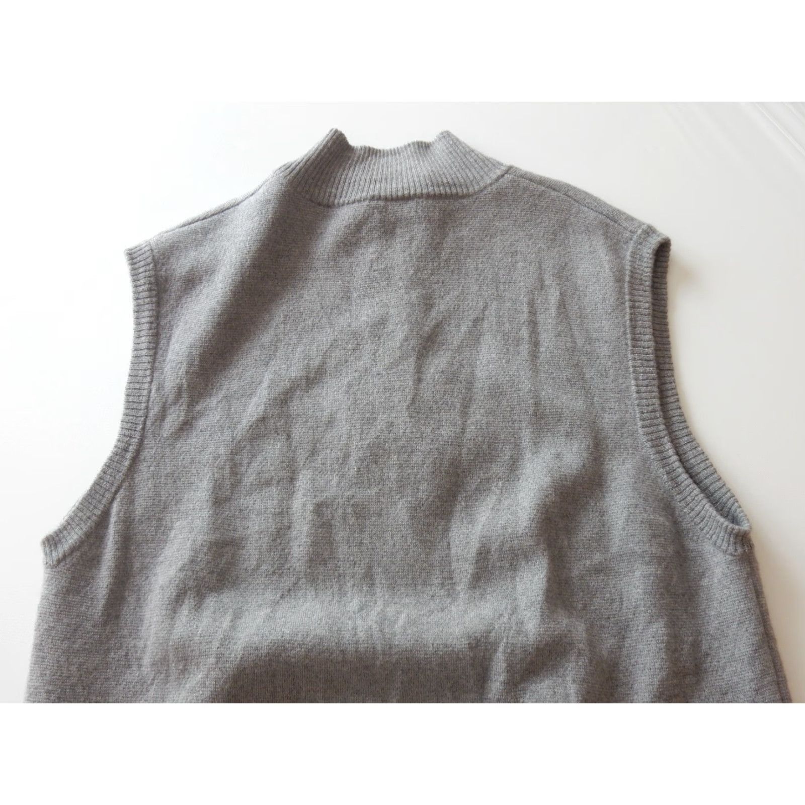 Peter Millar Peter Millar Vest Shirt M Mens 1/4 Zip Wool Gray 21 inch Chest 30 inch Length Mint Condition Size US M / EU 48-50 / 2 - 4 Thumbnail
