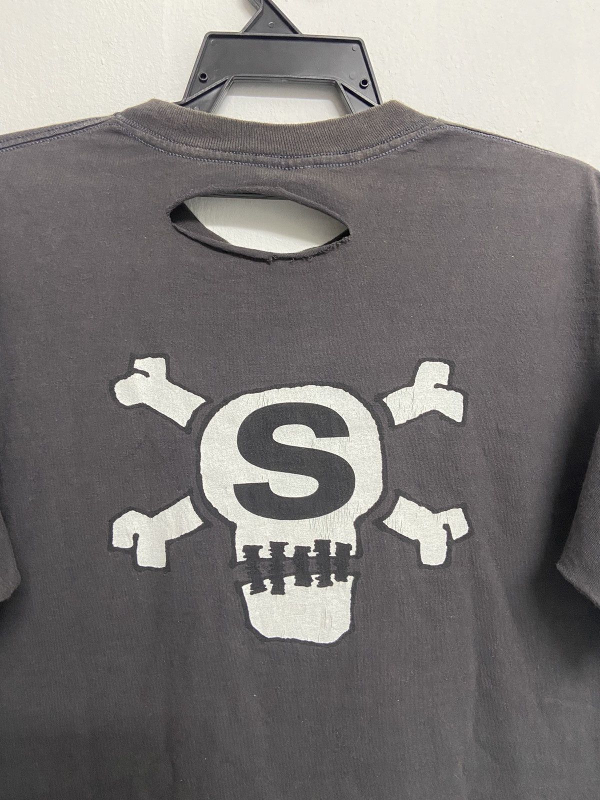 Stussy Vintage 90s Stussy Bones Made in USA Tee Shirt Size US L / EU 52-54 / 3 - 9 Thumbnail