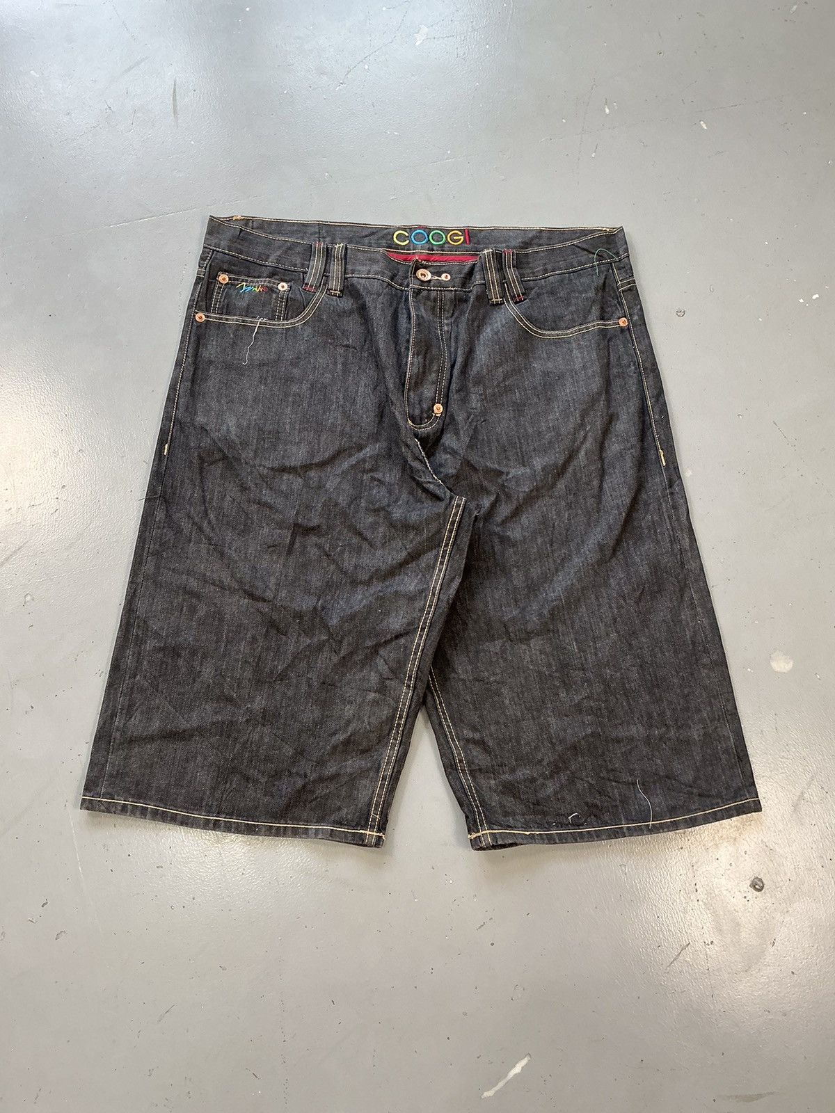 Coogi × Vintage Vintage Coogi pocket embroidered SpellOut denim jort Size US 44 / EU 60 - 2 Thumbnail