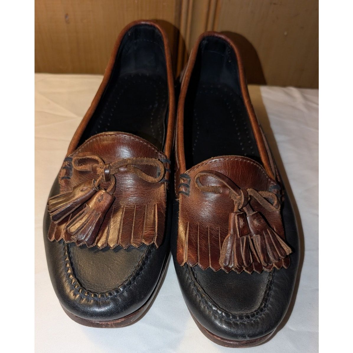 Cole Haan Cole Haan Country Two Tone Tasseled Loafers 8.5 Hand Sewn Size US 8.5 / EU 41-42 - 1 Thumbnail