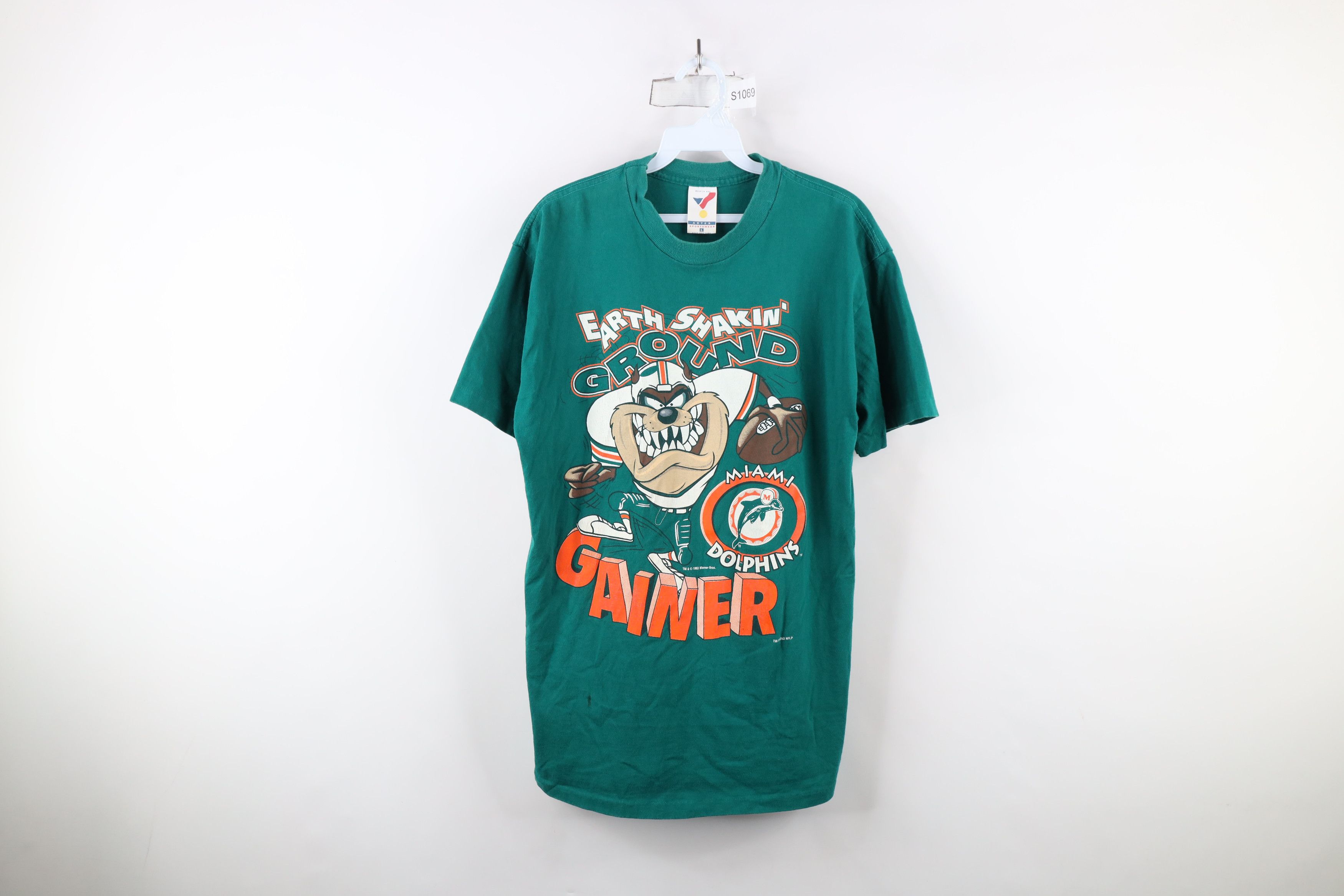 Vintage Vintage 90s Tazmanian Devil Miami Dolphins T-Shirt USA Size US L / EU 52-54 / 3 - 1 Thumbnail