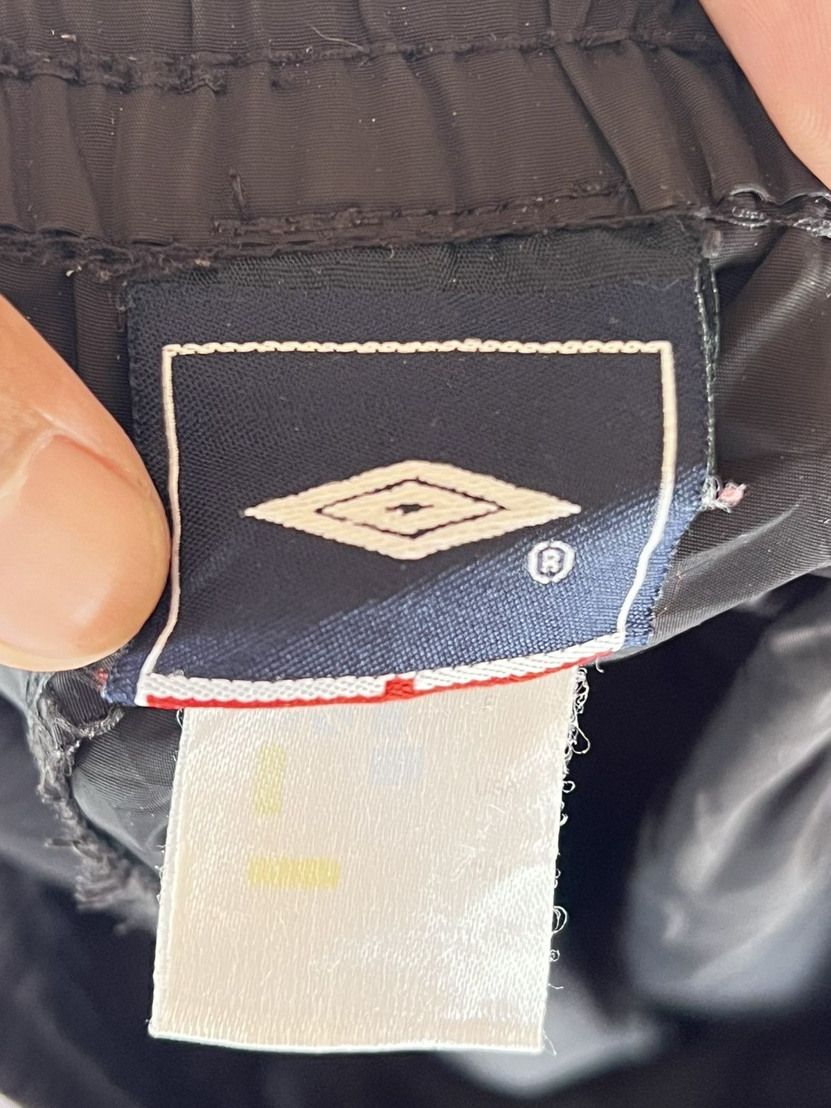 Umbro Umbro shorts Size US 33 - 4 Thumbnail