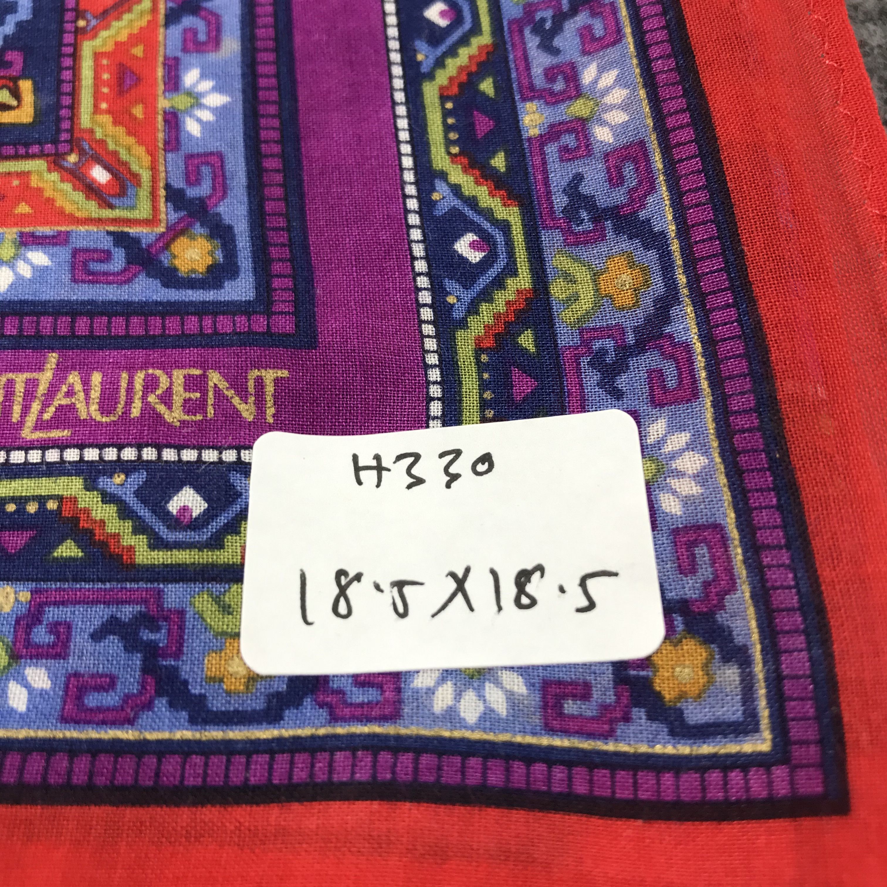 Yves Saint Laurent Yves Saint Laurent Handkerchief Neckerchief Bandana H330 Size ONE SIZE - 7 Thumbnail