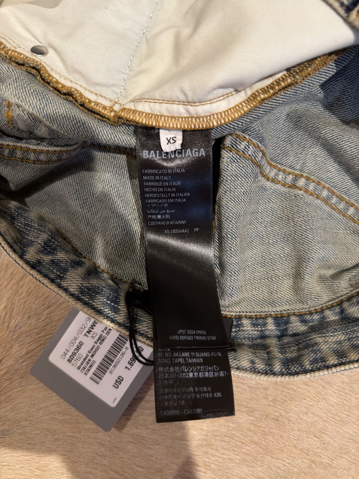 Balenciaga Balenciaga Unisex Wide Leg Jeans — Light Wash Size US 28 / EU 44 - 6 Thumbnail