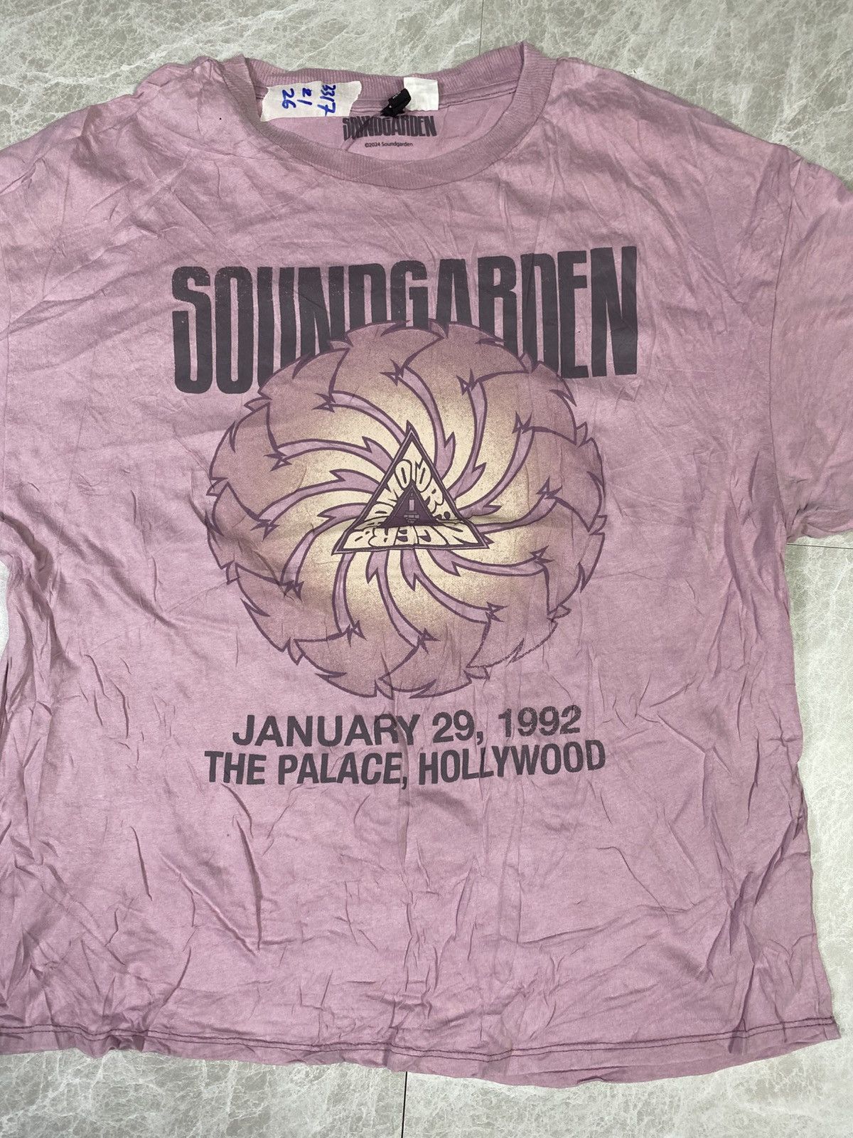 Band Tees Soundgarden band tee size L big logo Size US L / EU 52-54 / 3 - 3 Thumbnail