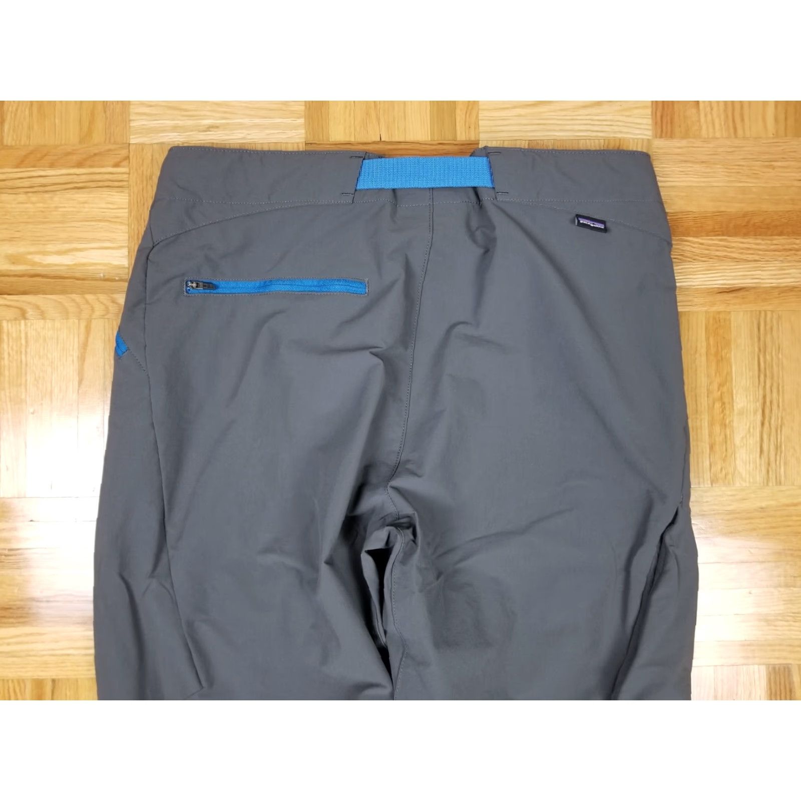 Patagonia Patagonia Gray Point Peak Trail Pants Mens 34 Athletic Cotton Denim Belted 33 Inseam 33 Inside Leg 43 Out Side Leg 200 characters max Size US 34 / EU 50 - 7 Thumbnail