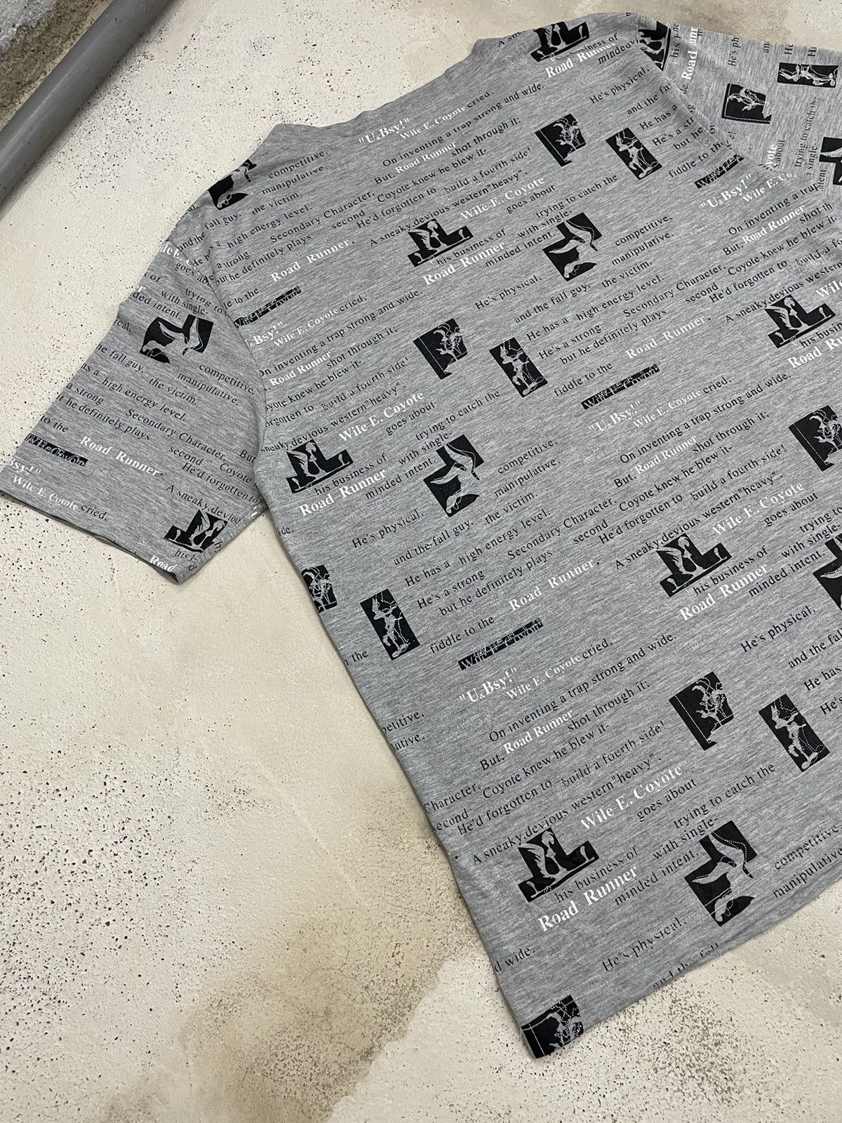 Japanese Brand Full Print Road Runner Wile E.Coyote Bunny Size US M / EU 48-50 / 2 - 11 Thumbnail