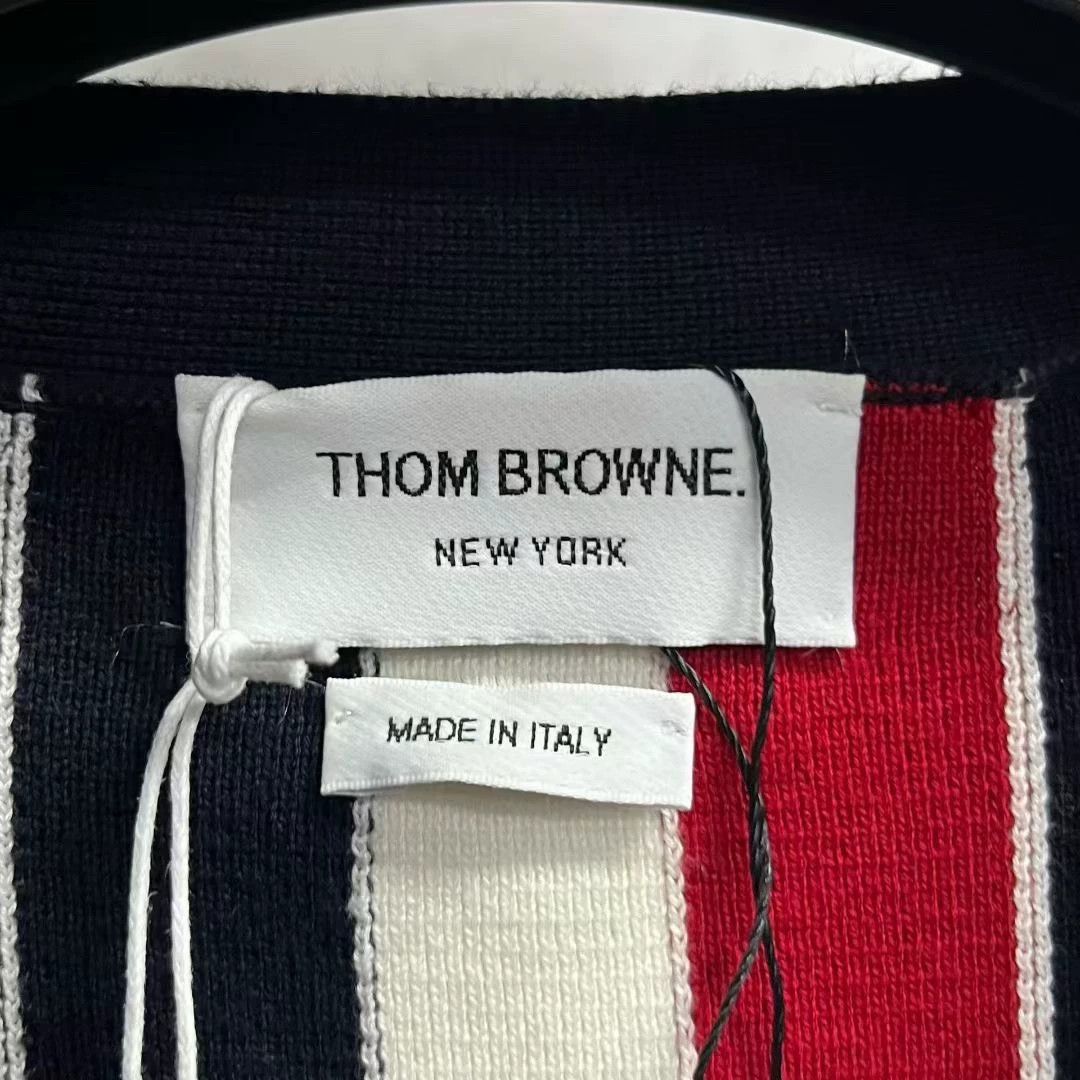 Thom Browne thom browne black v-neck wool sweater Size US M / EU 48-50 / 2 - 3 Thumbnail