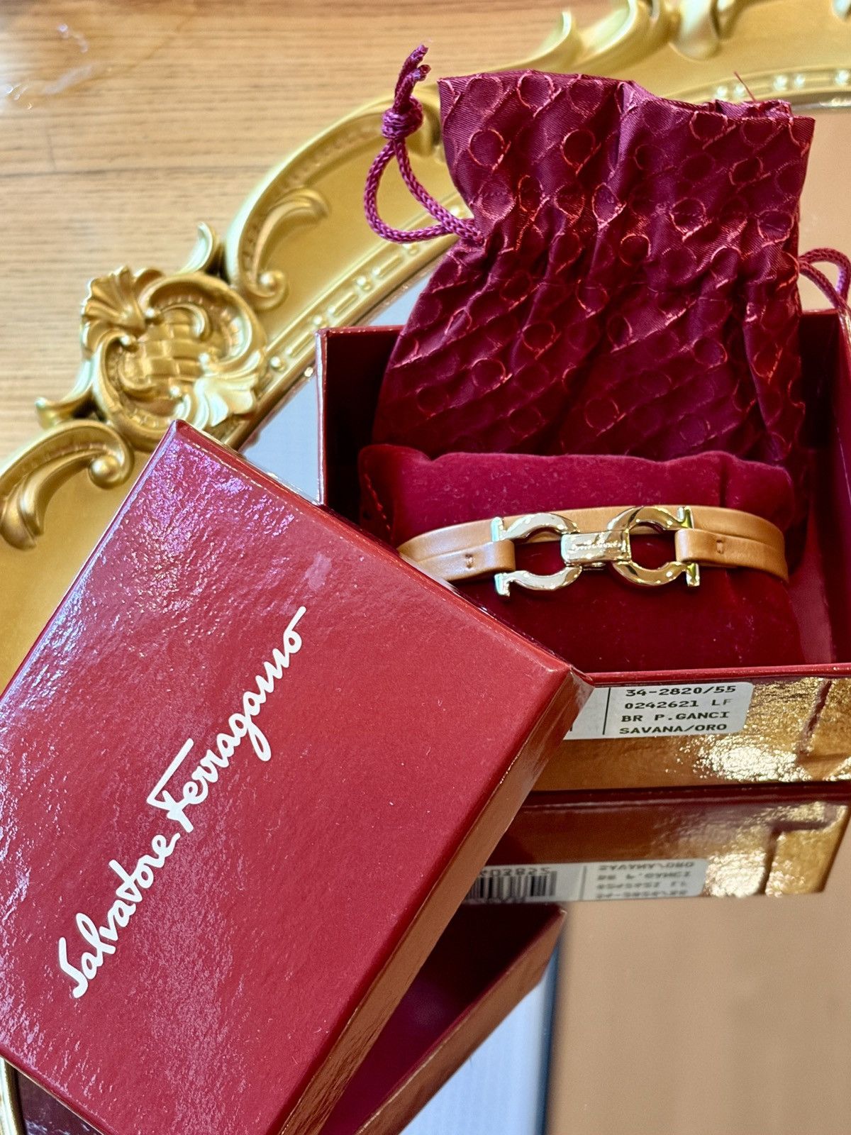 Salvatore Ferragamo Authentic Salvatore Ferragamo Gancini Leather Multi-Wear Size ONE SIZE - 3 Thumbnail