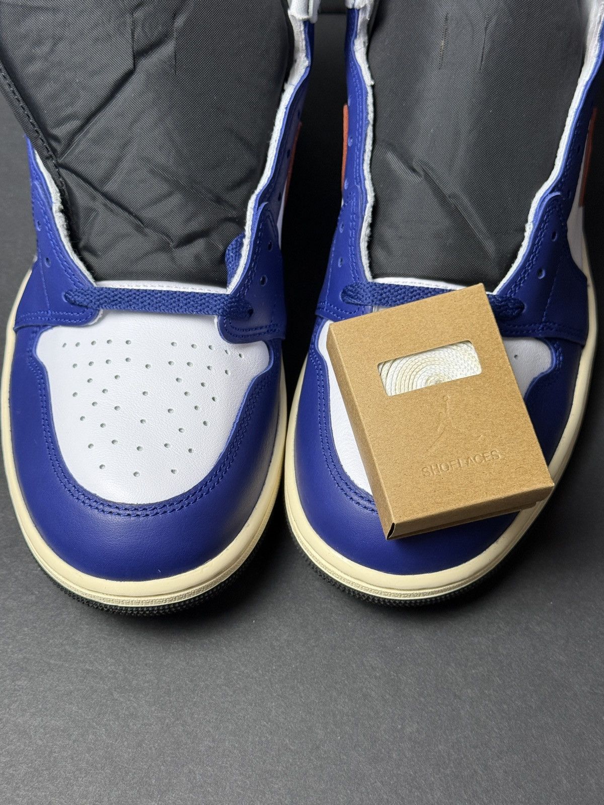 Nike Nike Rare Air Jordan 1 retro high og Size US 12 / EU 45 - 8 Thumbnail