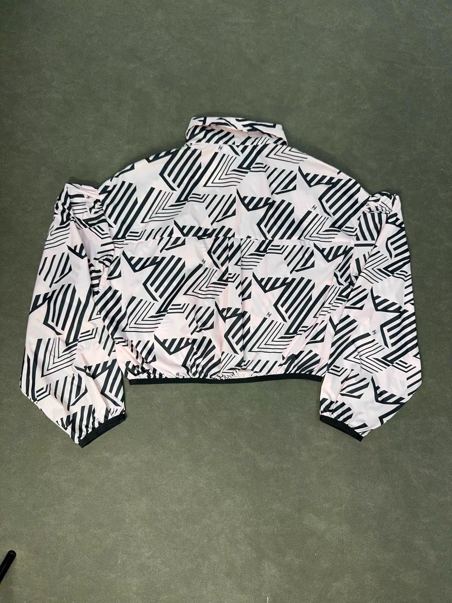 Chanel Chanel Coco Beach Pink Star Windbreaker K2 Size XS / US 0-2 / IT 36-38 - 2 Thumbnail
