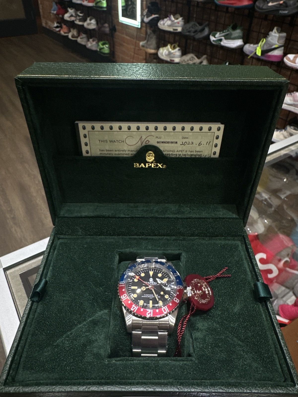 Bape CLASSIC TYPE 2 BAPEX Size 38 - 1 Thumbnail