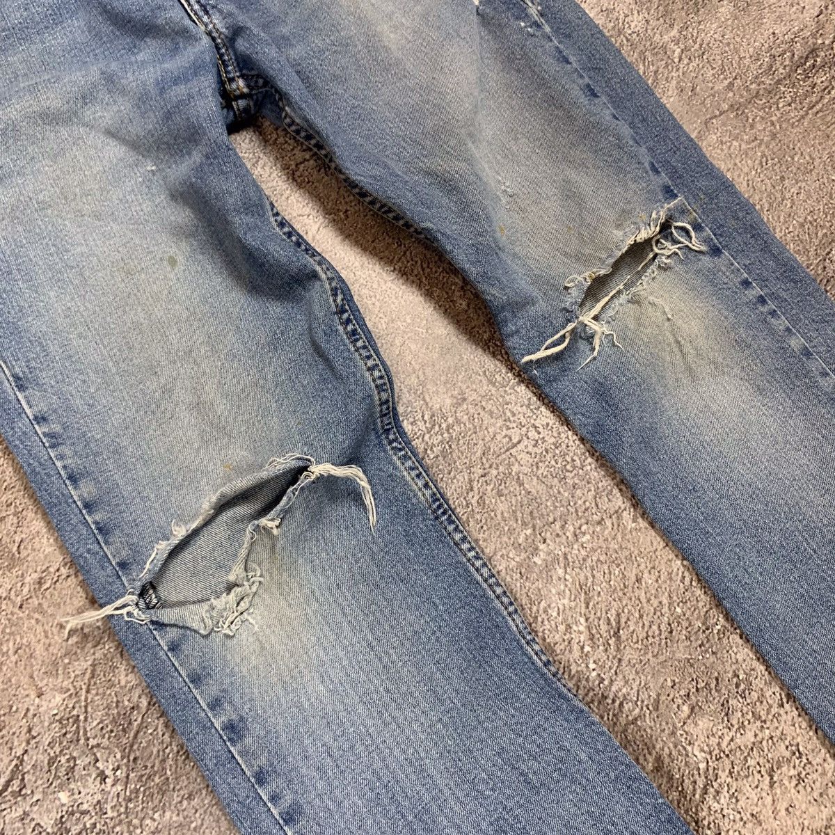 Vintage Vintage 90s Levis Faded Distressed Jeans Grunge Skate 32 Size US 32 / EU 48 - 5 Thumbnail