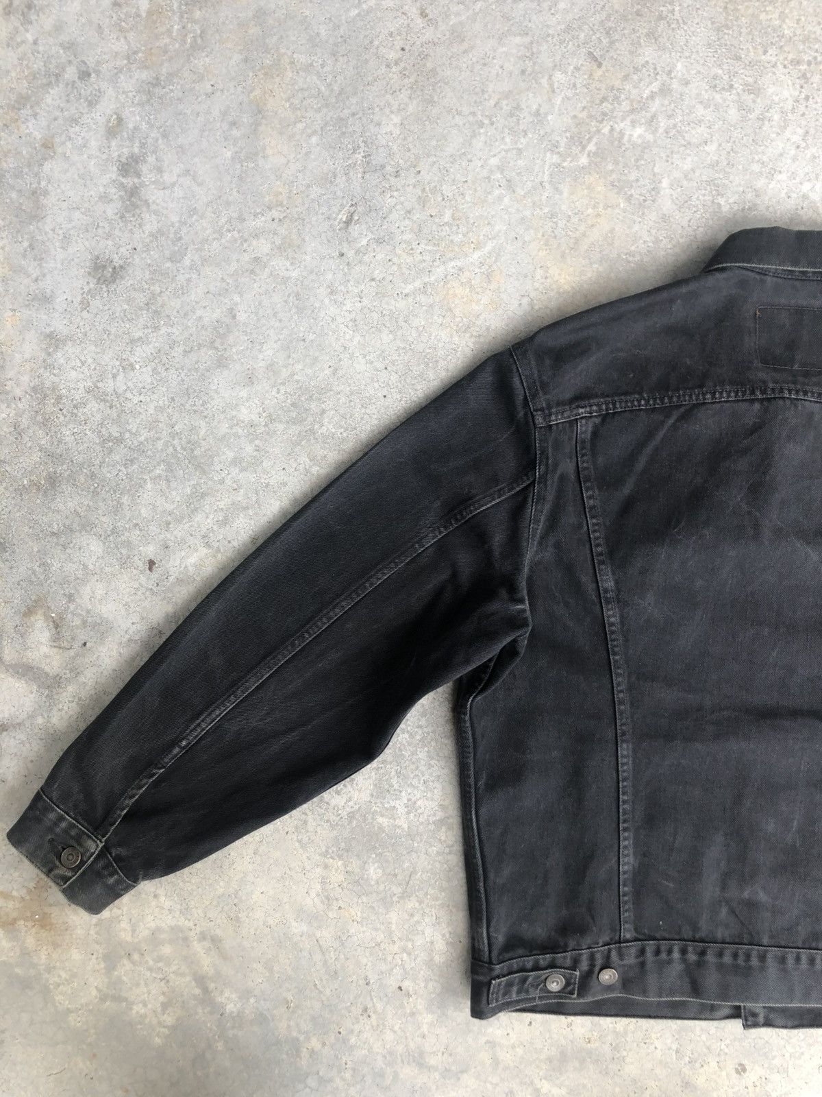 Levi's Vintage Levi’s Denim Jacket Distressed Size US L / EU 52-54 / 3 - 8 Thumbnail