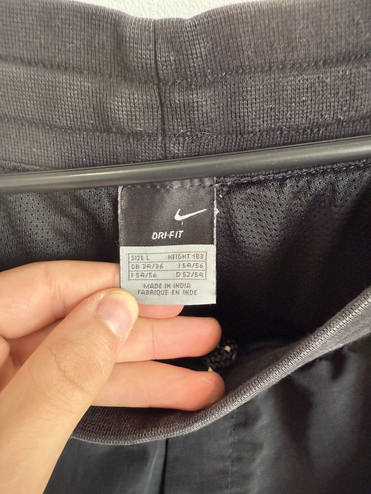 Nike Vintage Nike Battlegrounds athletic shorts Size US 36 / EU 52 - 3 Thumbnail