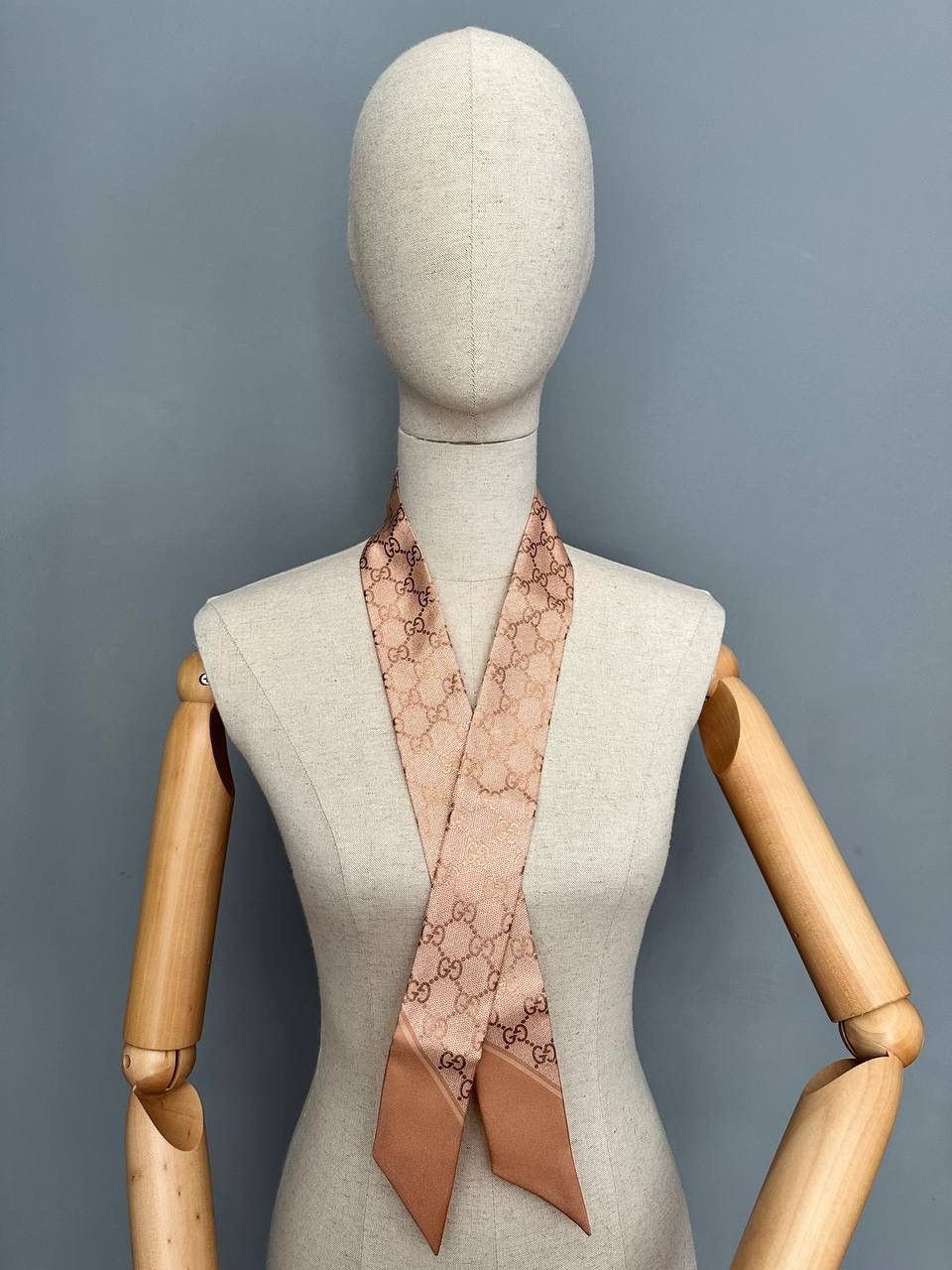 Gucci Gucci Silk Scarf Bandeau Monogram GG Pink New 100% Auth Size ONE SIZE - 2 Thumbnail