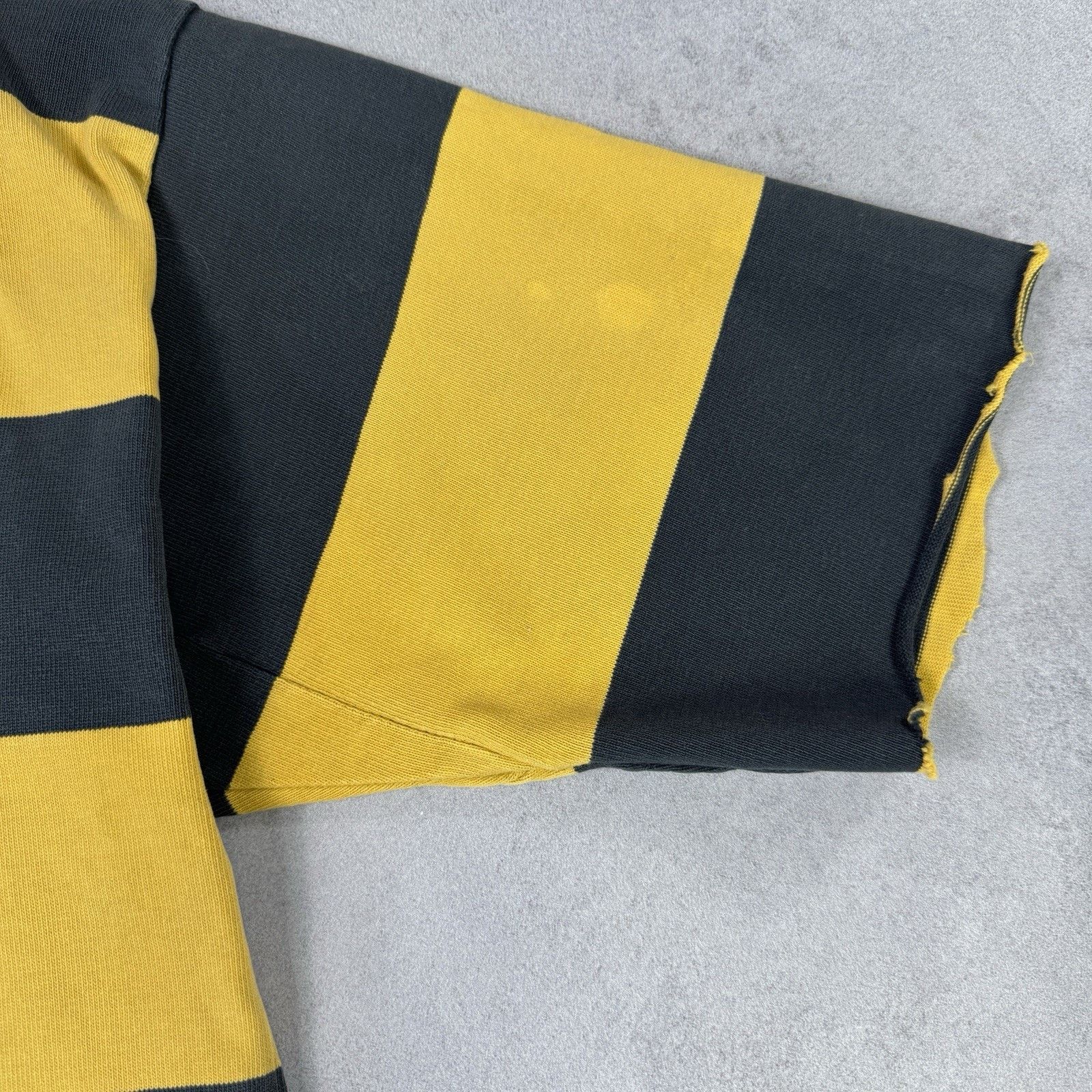 Vintage Vintage 90s Halbro Rugby Jersey Striped #9 Men Size 112cm Size US L / EU 52-54 / 3 - 2 Thumbnail