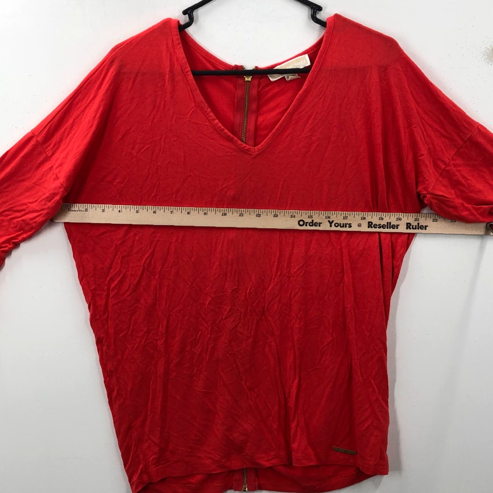 Michael Kors Michael Kors Womens Red Lightweight Long Sleeve T-Shirt Back Zip V-Neck Sz Small Size S / US 4 / IT 40 - 5 Thumbnail