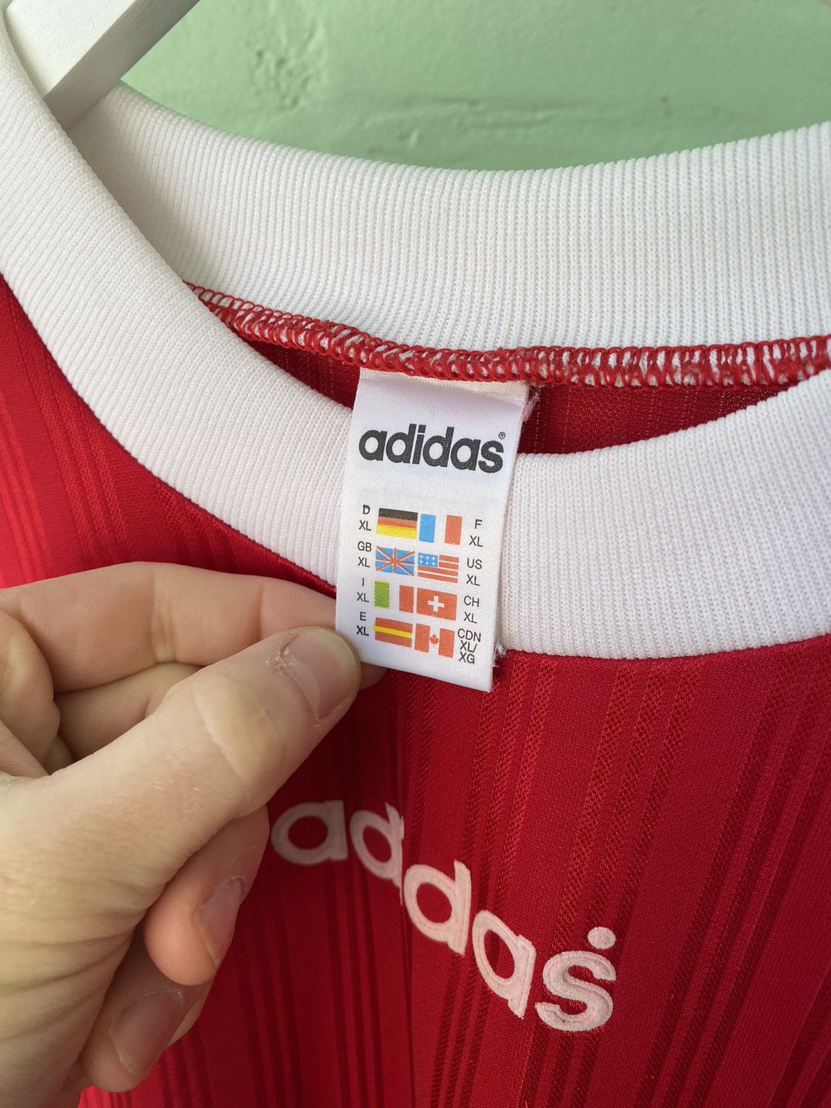 Adidas × Vintage Vintage Football Template Shirt Very Rare Number 5 Size US XL / EU 56 / 4 - 5 Thumbnail