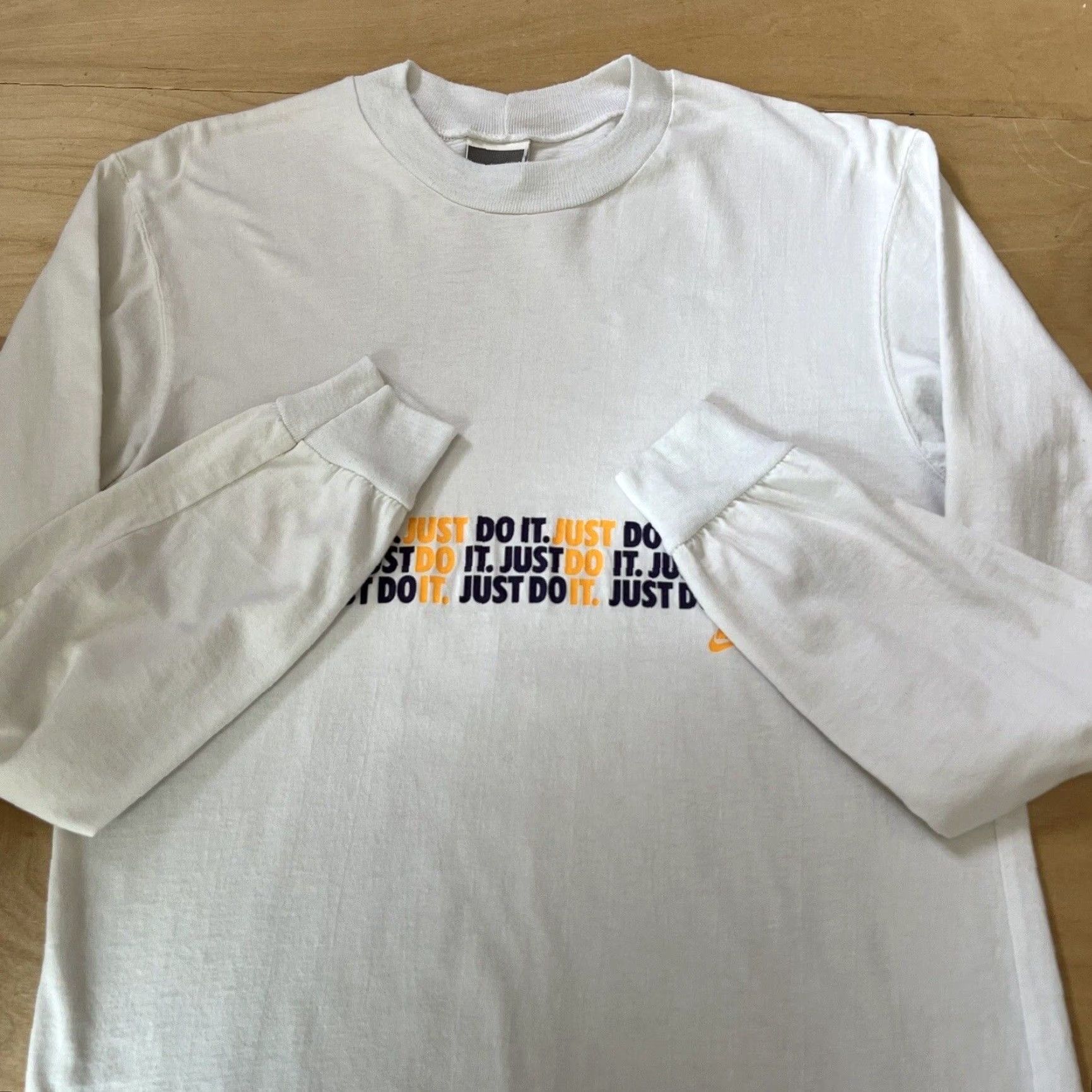 Nike VINTAGE Nike Just Do It Shirt Small White 90s Long Sleeve Made in USA Oregon Mens S White Nike Shirt 90s Size US S / EU 44-46 / 1 - 4 Thumbnail