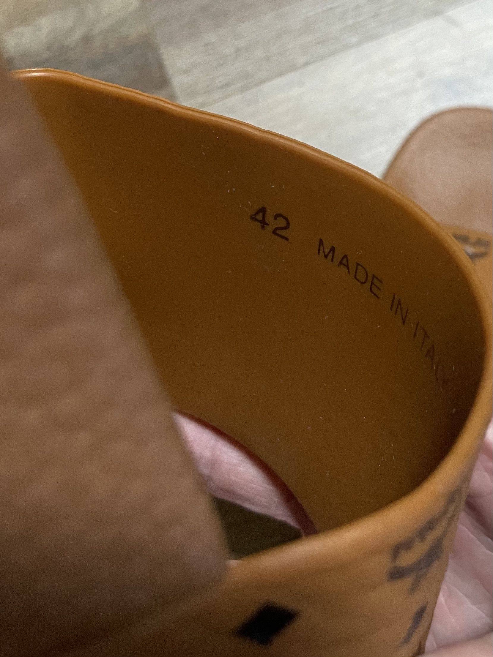 MCM MCM Monogram Slides Size US 9 / EU 42 - 4 Thumbnail