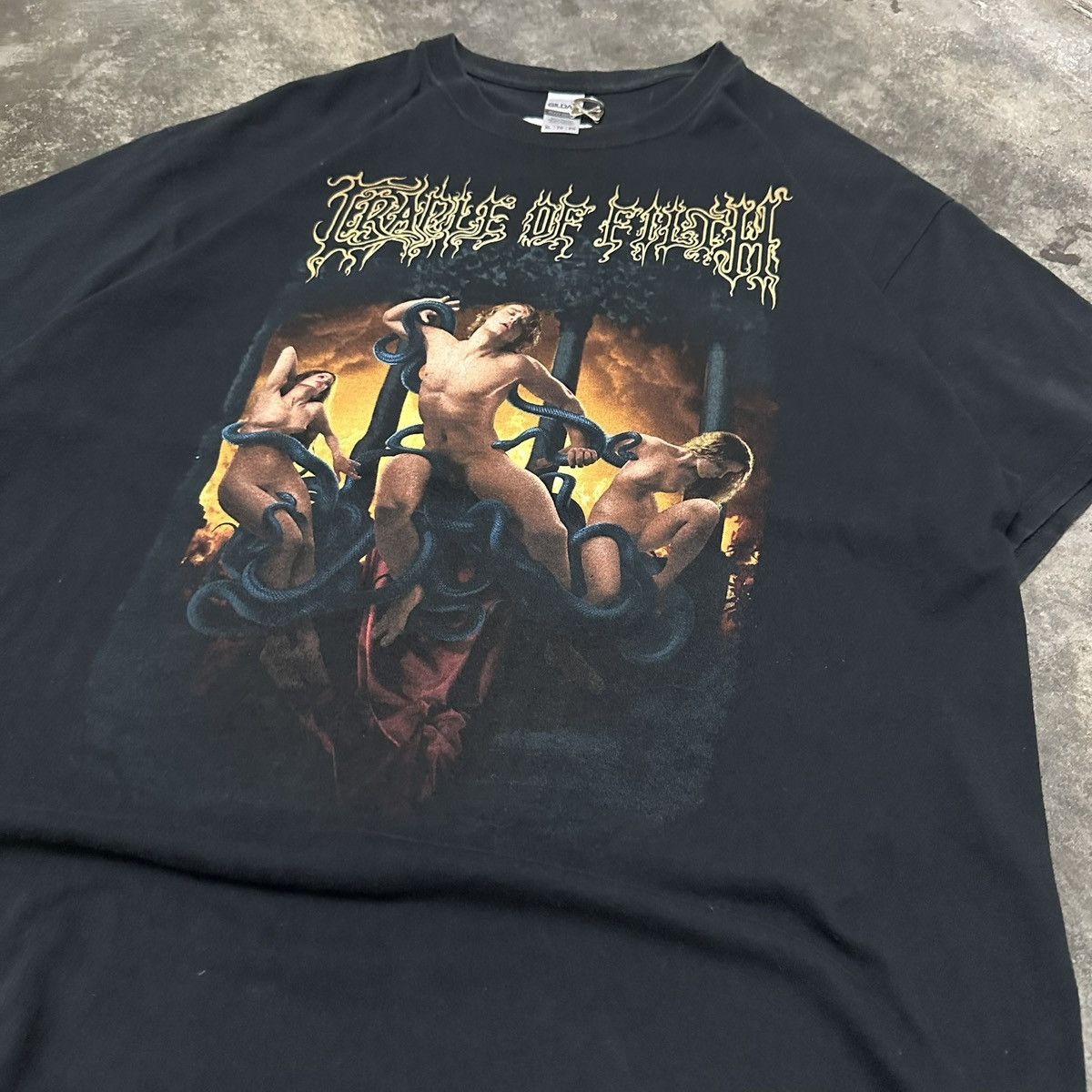 Gildan 👕[23] CRADLE OF FILTH BAND TEE Size US XL / EU 56 / 4 - 2 Thumbnail
