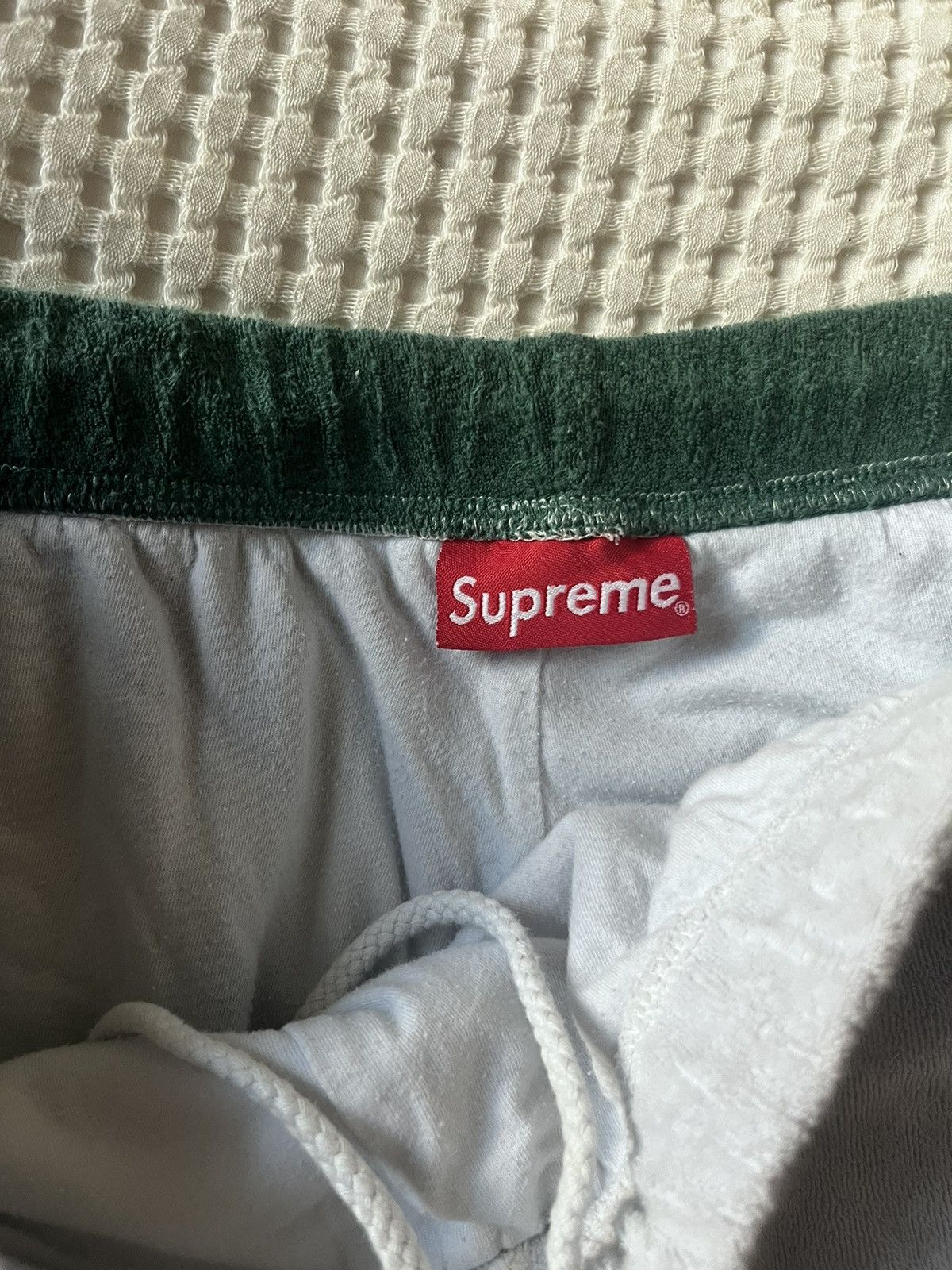 Supreme Supreme Shorts L Size US 33 - 2 Thumbnail