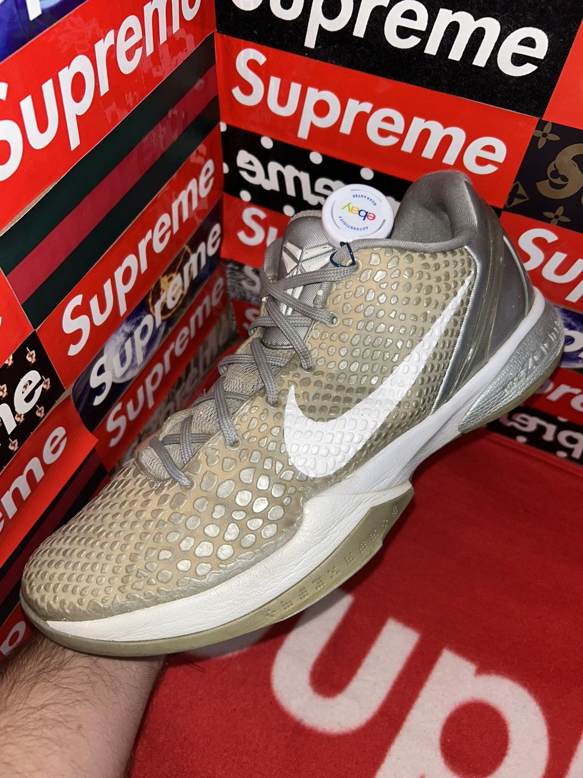 Nike Nike Kobe 6 Metallic Silver White 429659-012 size 12 Size US 12 / EU 45 - 9 Thumbnail