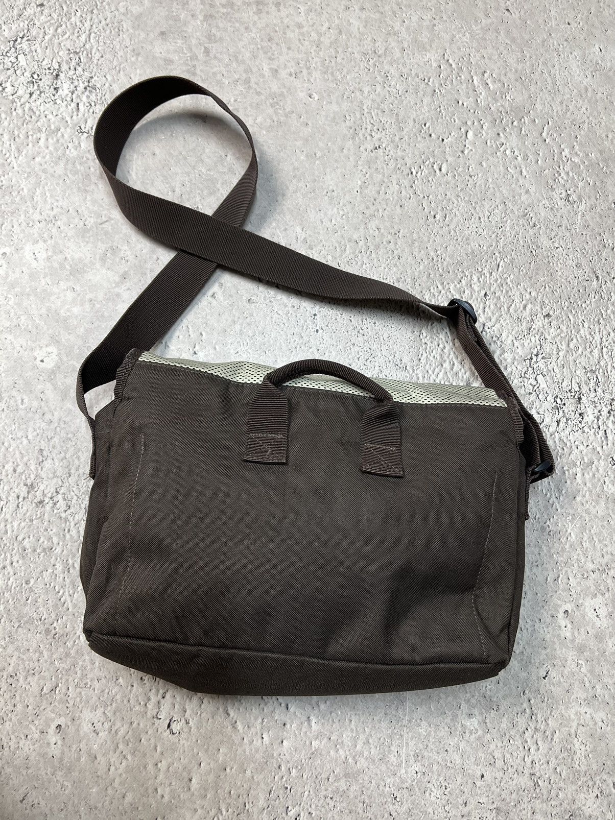 Nike × Vintage Rare Vintage Sling Bag Sandbag Nylon Y2K Gorpcore Size ONE SIZE - 5 Thumbnail