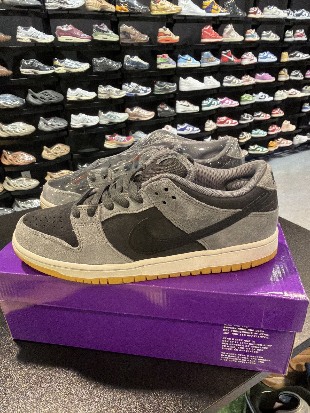 Nike Dunk Low Sb Dark Smoke Size-9.5 Brand New Quick Shipping Size US 9.5 / EU 42-43 - 5 Thumbnail
