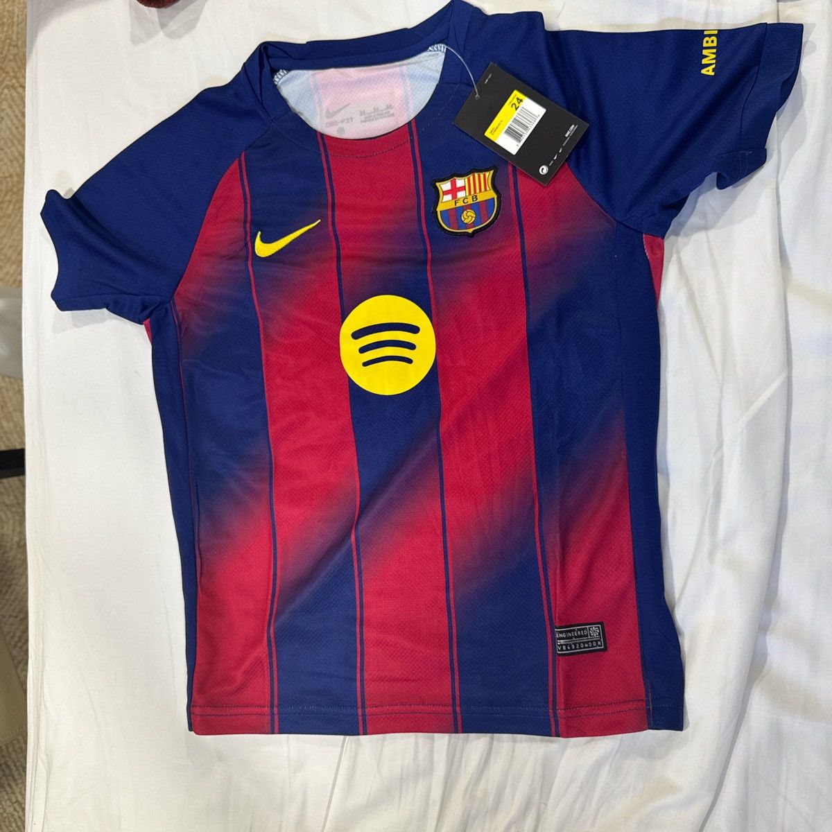 Nike Kids Fc Barcelona Home Jersey 25/26 Size US XXS / EU 40 - 1 Thumbnail