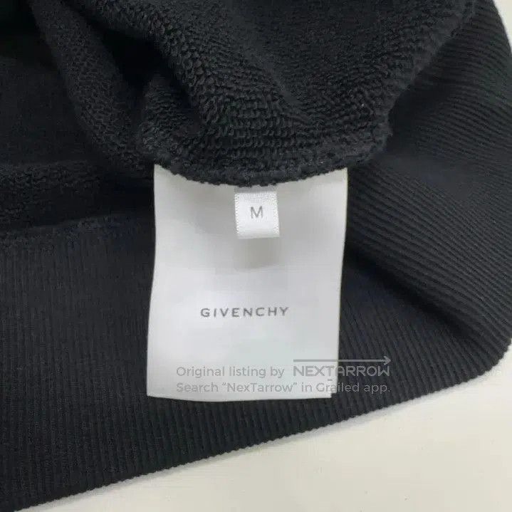 Givenchy Givenchy FW22 Classic Letter Print Crewneck Sweatshirt. Size US M / EU 48-50 / 2 - 6 Thumbnail