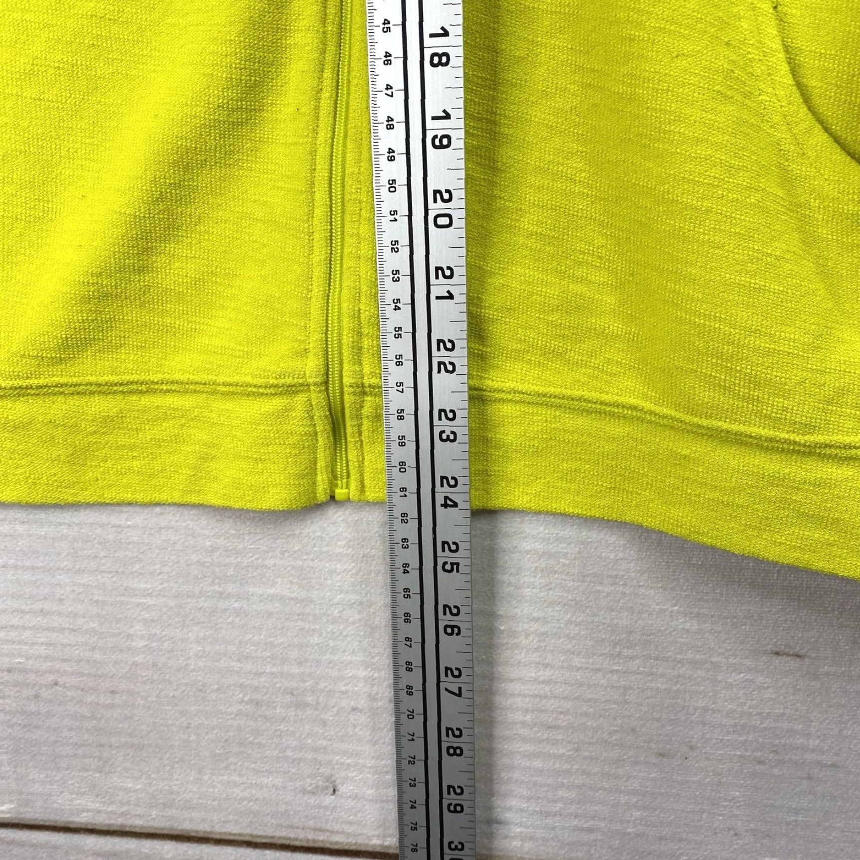 Old Navy **Old Navy 2XL Neon Yellow Hoodie Sweatshirt** User: **Old Navy 2XL Neon Yellow Full-Zip Hoodie Sweatshirt** Size XXL / US 16-18 / IT 52-54 - 4 Thumbnail