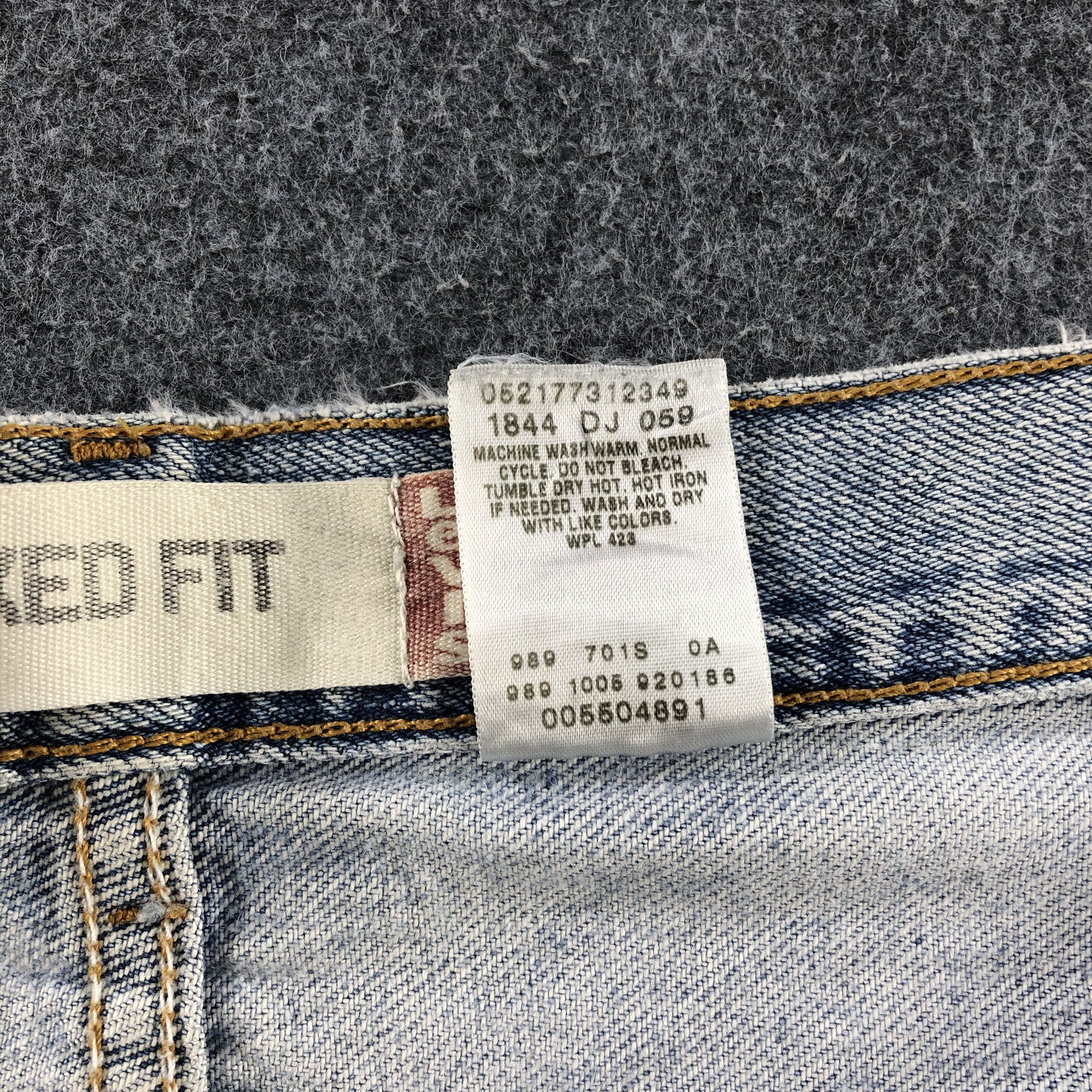 Levi's Light Wash Vintage Levis 550 Jeans-J1132 Size US 33 - 11 Thumbnail