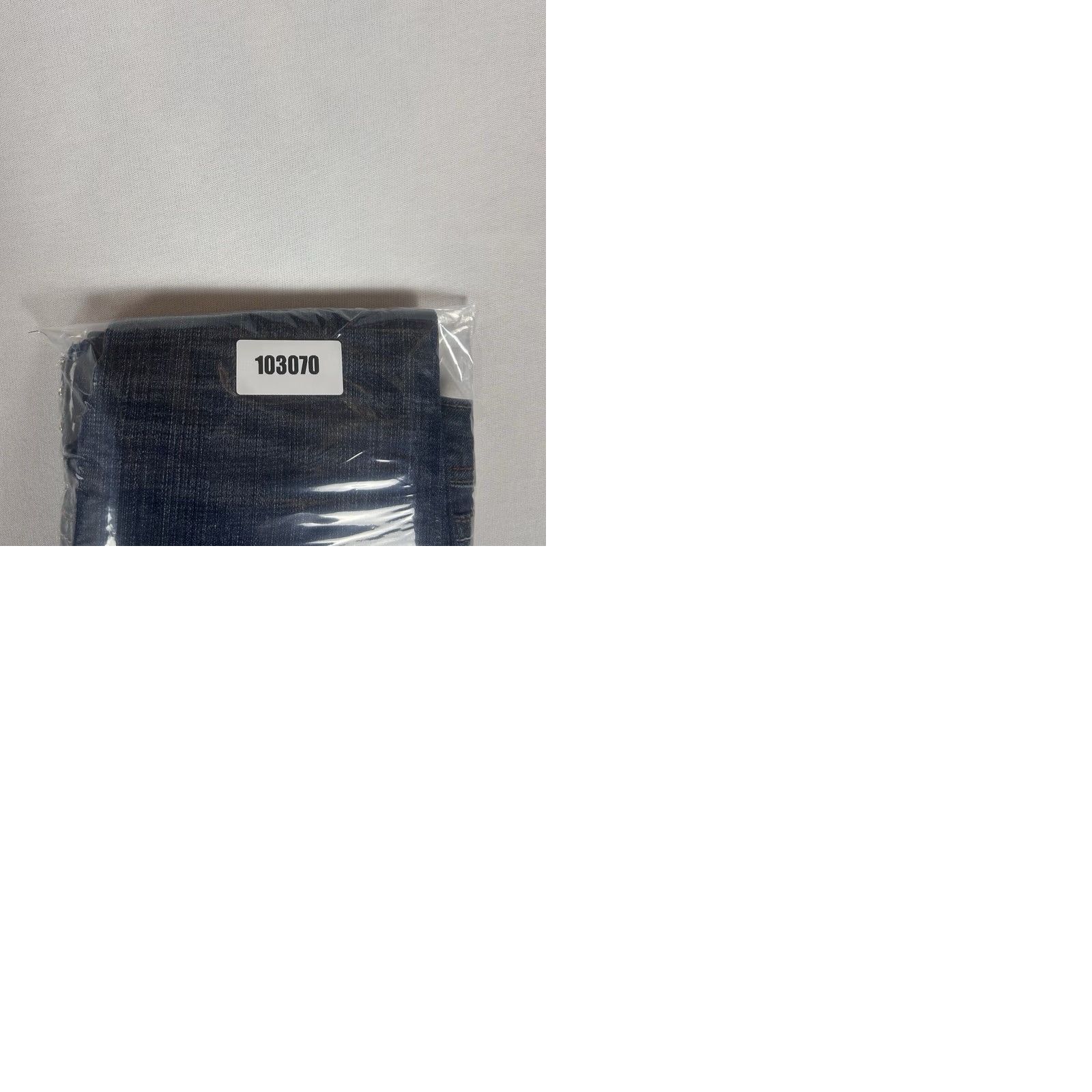 Grace in LA Grace In LA Jeans Capri Womens 29 Blue Denim Low Rise Bling Embroidered 5-Pocket Size 29" - 9 Thumbnail