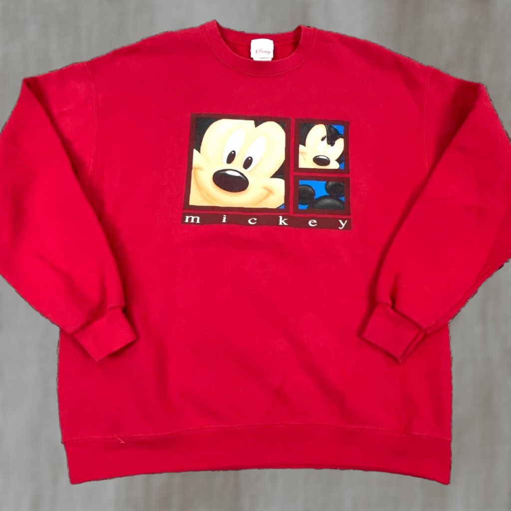 Disney VINTAGE Disney Mickey Mouse Sweatshirt Men Large Red Pullover Crew Neck 90s Retro Logo Size US L / EU 52-54 / 3 - 1 Thumbnail
