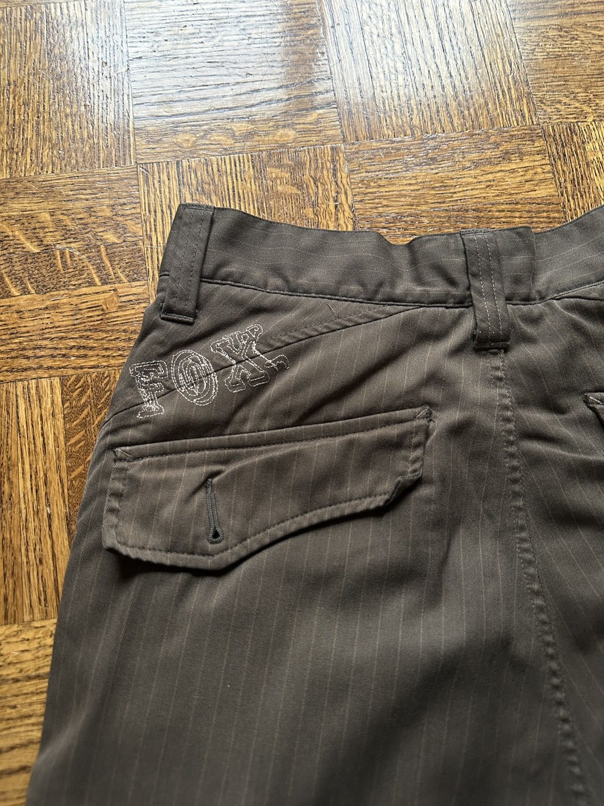 Fox Racing × Vintage Vintage Y2K Fox Racing Embroidered Pinstripe Shorts Size US 30 / EU 46 - 5 Thumbnail