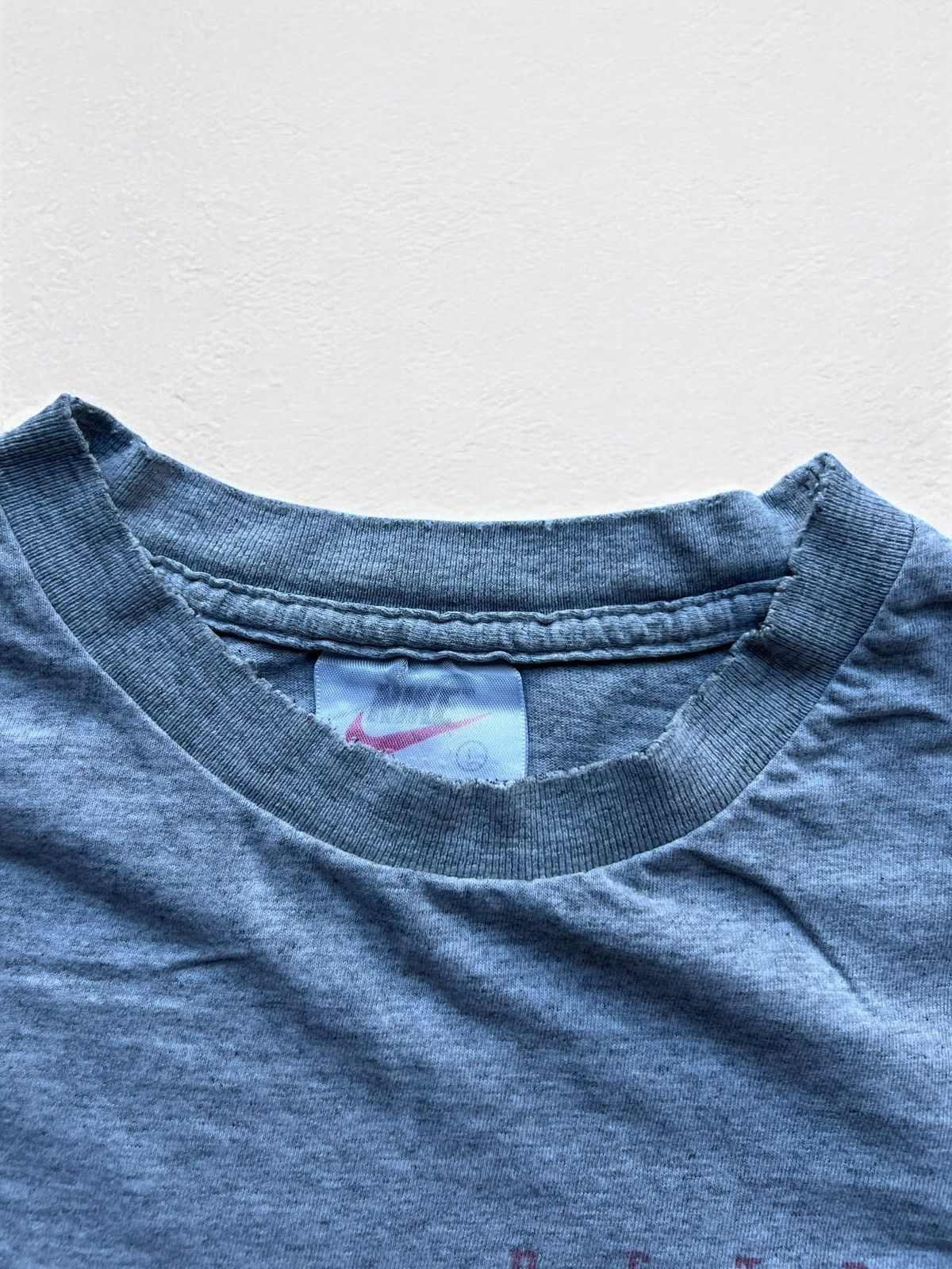 Carhartt × Nike × Vintage RARE NIKE PISTONS BASKETBALL TEAM VINTAGE TEE SWOOSH T SHIRT Size US L / EU 52-54 / 3 - 2 Thumbnail