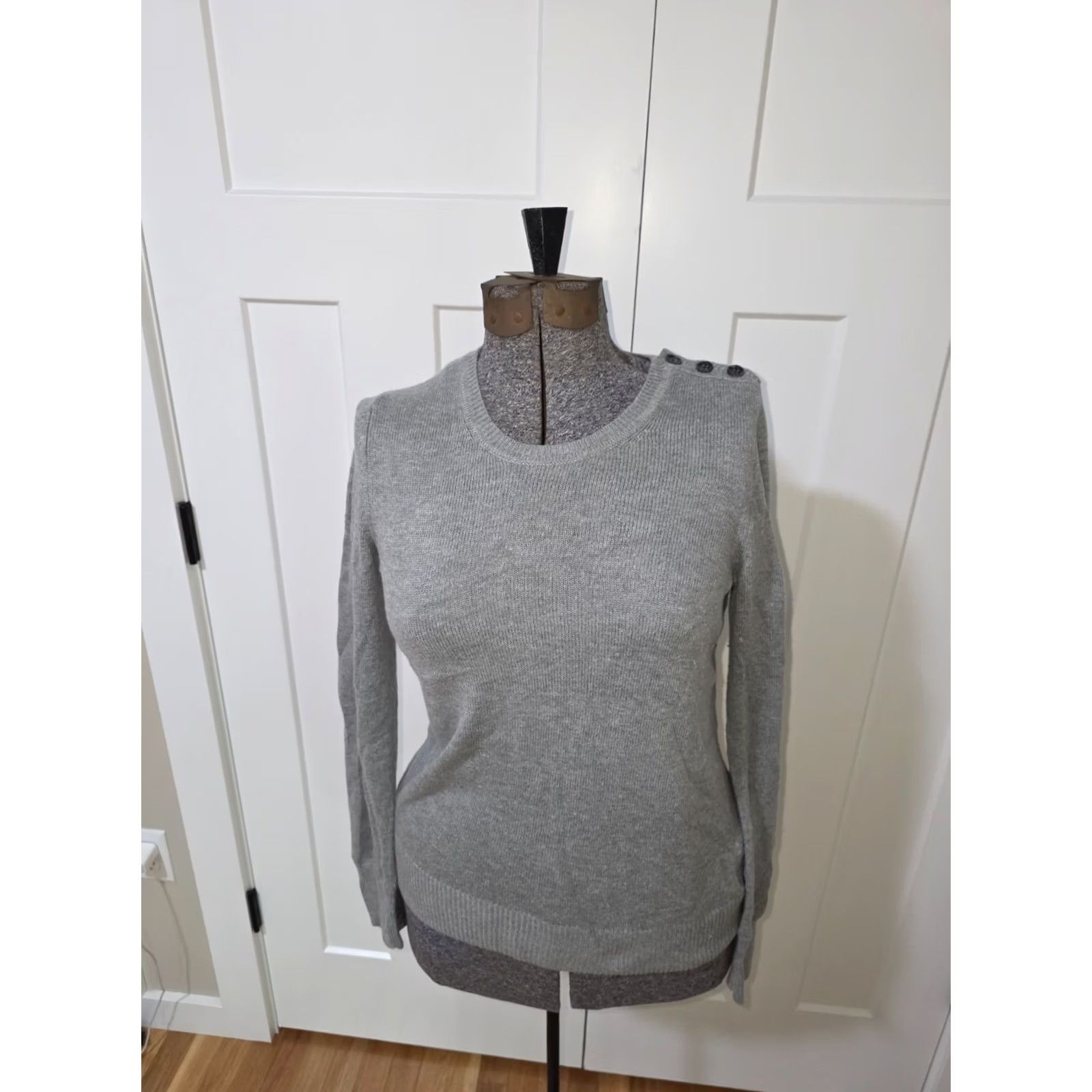 Gap Gap Luxe Pullover Sweater Women's M Gray Crew Neck Long Sleeve Knit Acrylic Size M / US 6-8 / IT 42-44 - 2 Thumbnail