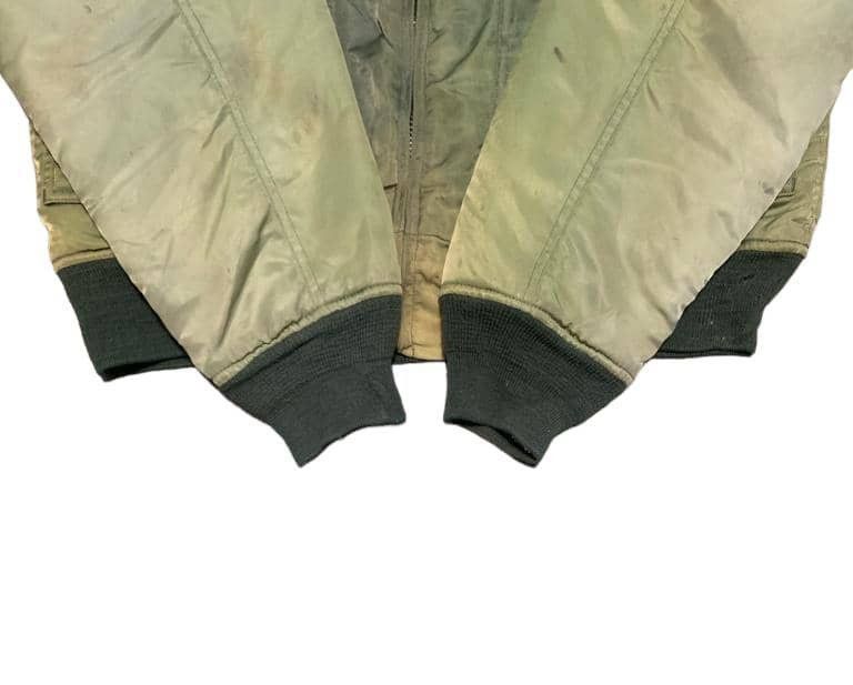Vintage Trashed Vintage 80s Military Ma-1 Flight Bomber Jacket Size US M / EU 48-50 / 2 - 2 Thumbnail