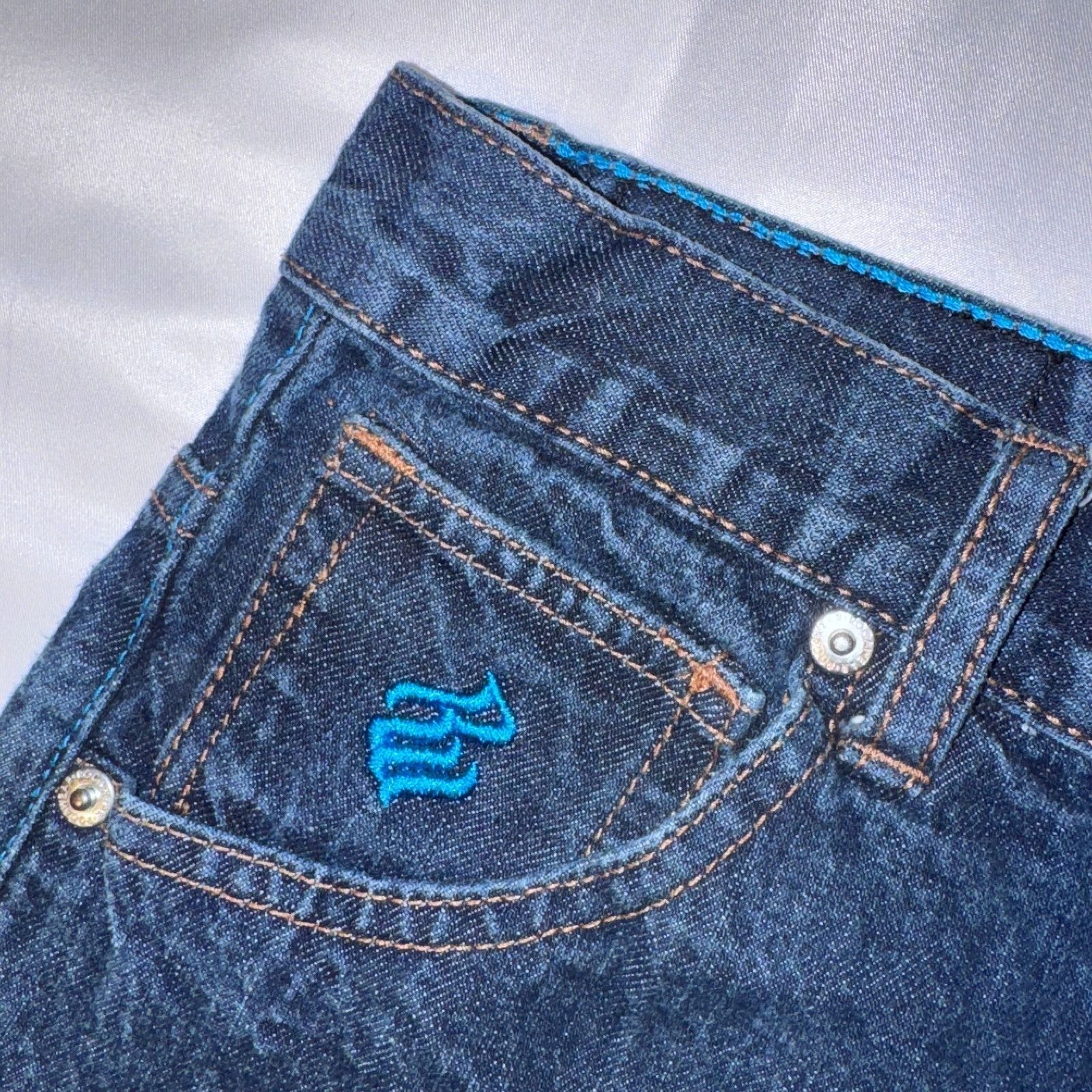 Rocawear Rocawear Denim Shorts Mens Blue Embroidered Logo Hip Hop Str Size US 27 - 3 Thumbnail