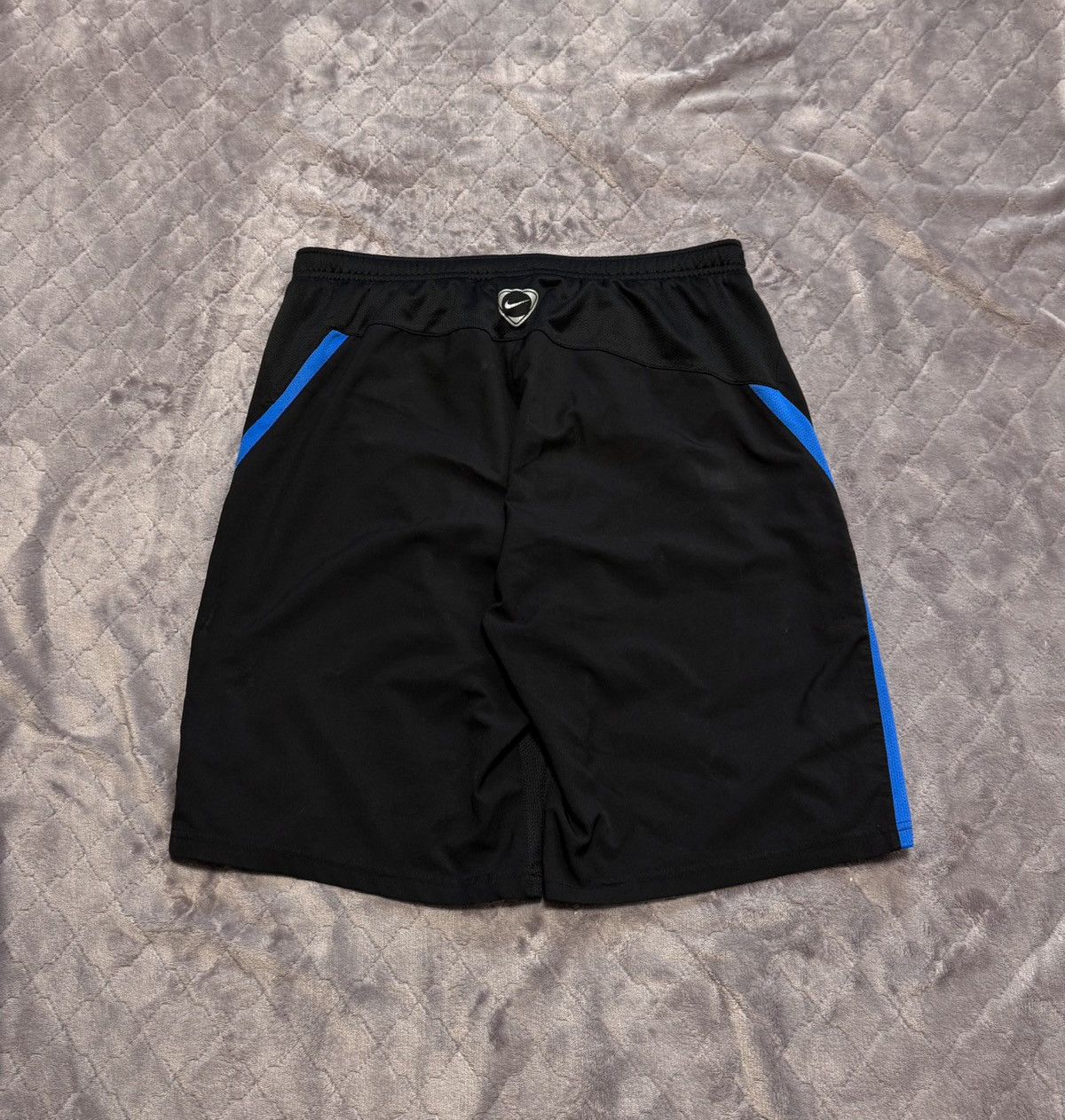 Nike × Vintage Vintage Nike Basketball Lined Shorts Size US 34 / EU 50 - 2 Thumbnail