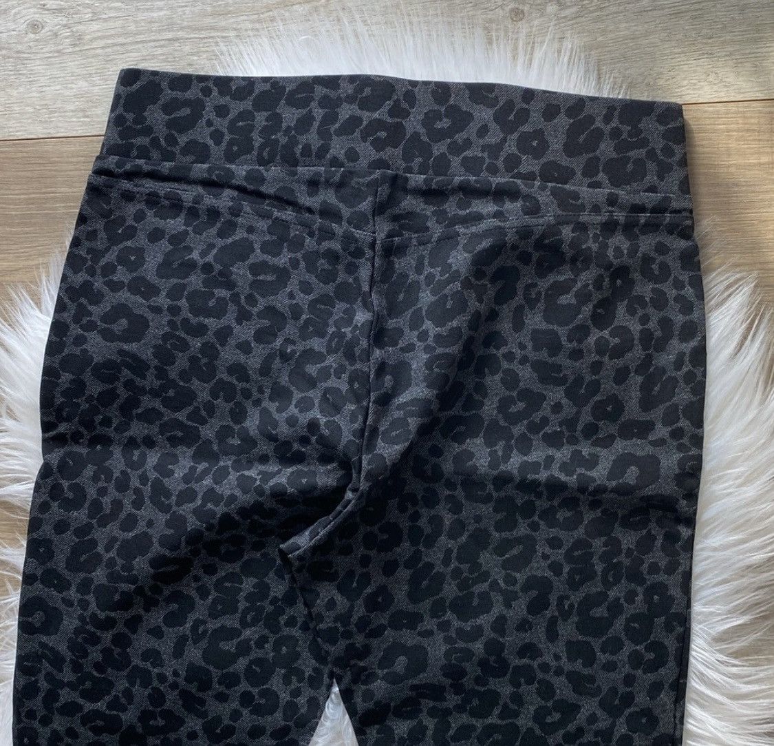 Loft LOFT LEOPARD ANIMAL PRINT LEGGINGS SZ M Size 32" / US 10 / IT 46 - 9 Thumbnail
