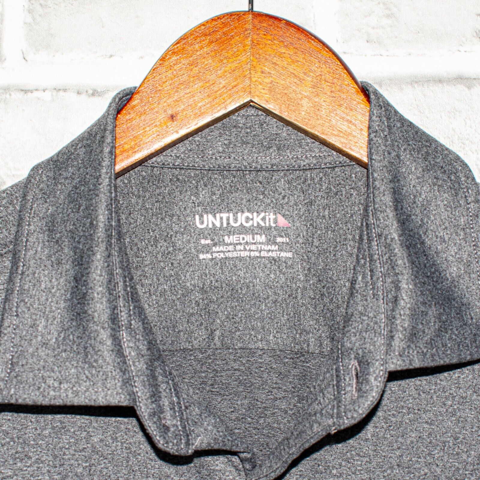 UNTUCKit UNTUCKit Men's Perfect Tee Button Down Shirt Gray Polyester Size US M / EU 48-50 / 2 - 3 Thumbnail