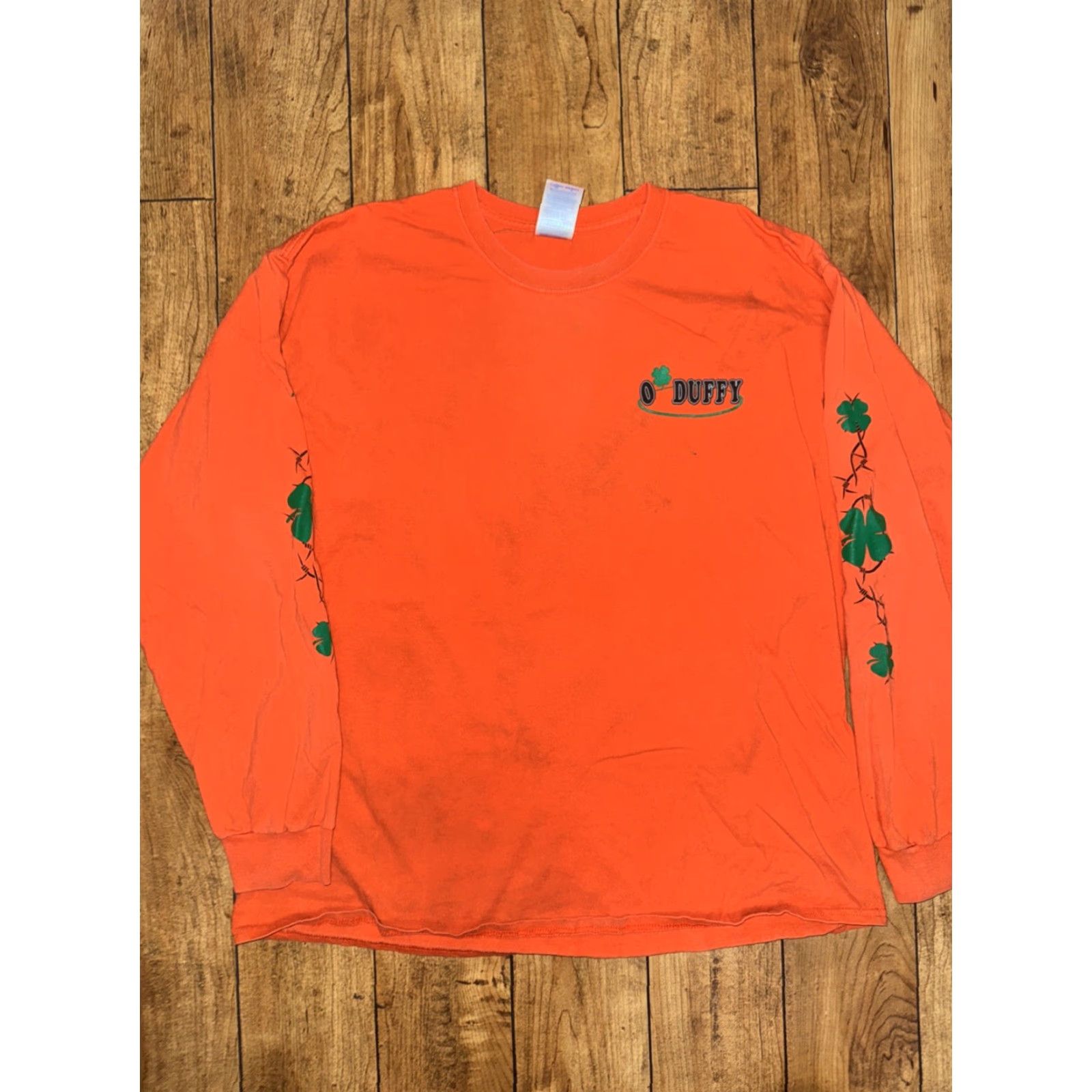 Vintage VINTAGE Unbranded Grunge T-Shirt XL Orange St Patricks Day 4 Leaf Clover Barbwire Mens Long Sleeve Size US XL / EU 56 / 4 - 5 Thumbnail